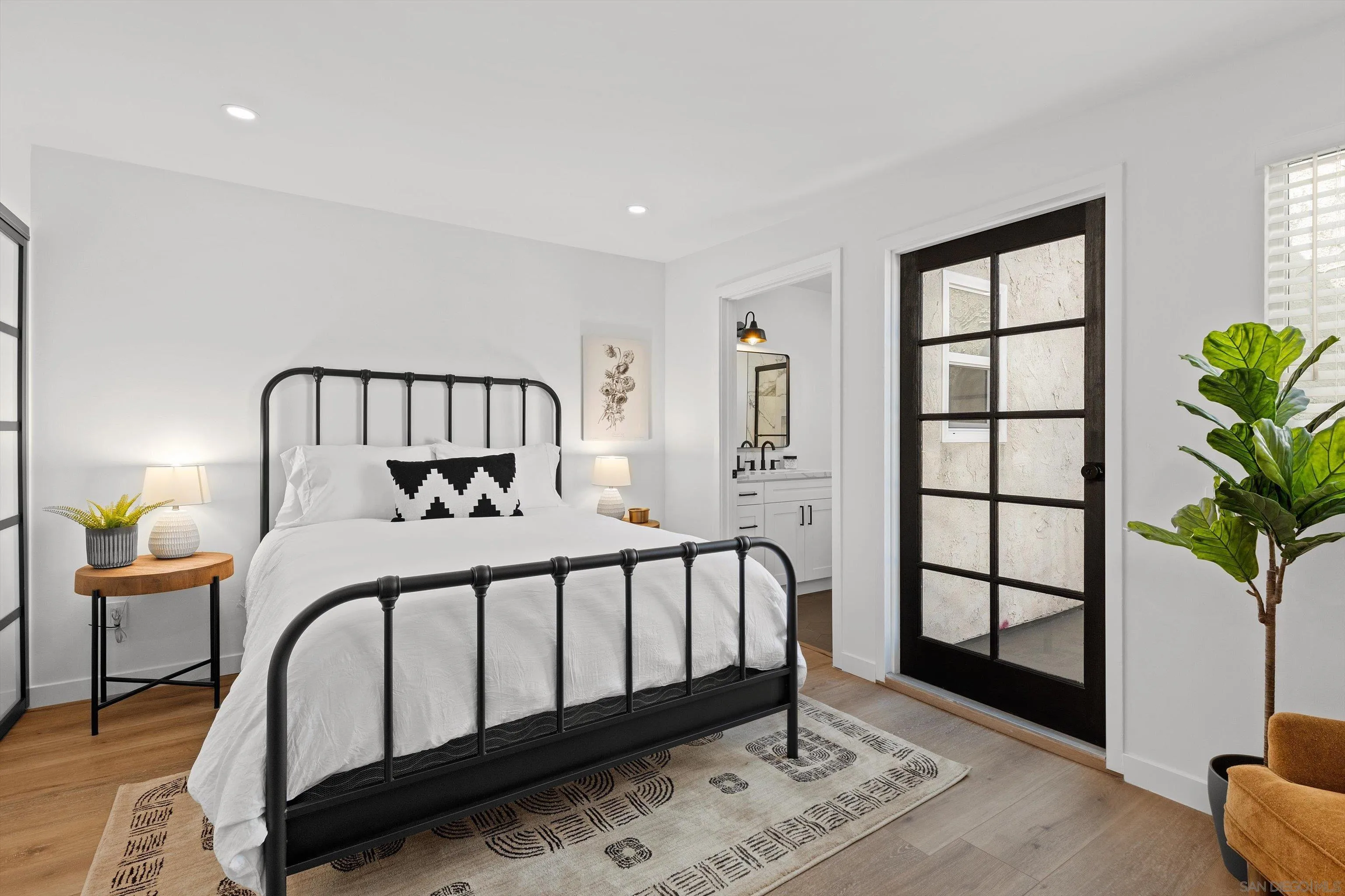 https://cdn.realtyfeed.com/cdn/127/260004961/9eb92db477d1f6d2182885b94dec108f.webp