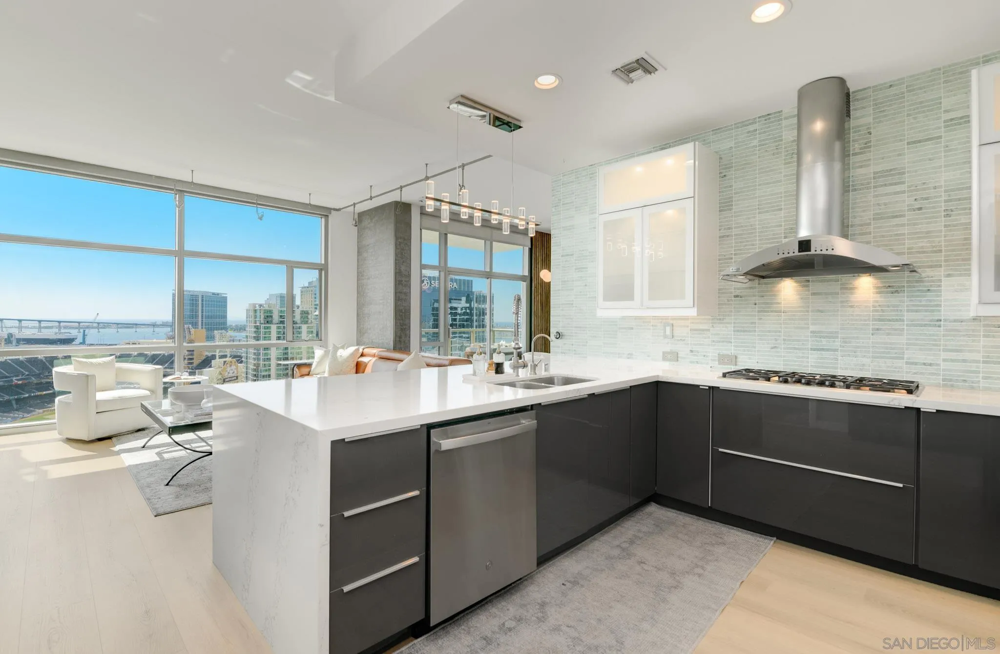 800 The Mark Ln Unit 2206, San Diego, CA 92101 - Photo 5 of 32, San Diego, CA