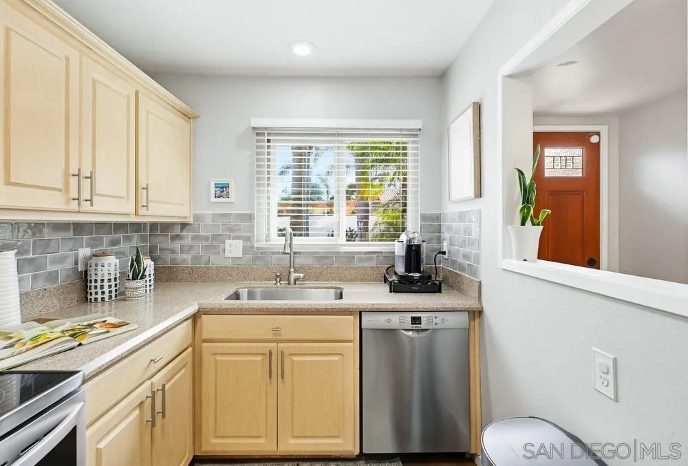 https://cdn.realtyfeed.com/cdn/127/260004965/5762ffb24097d15e3a69c4149c90c242.webp
