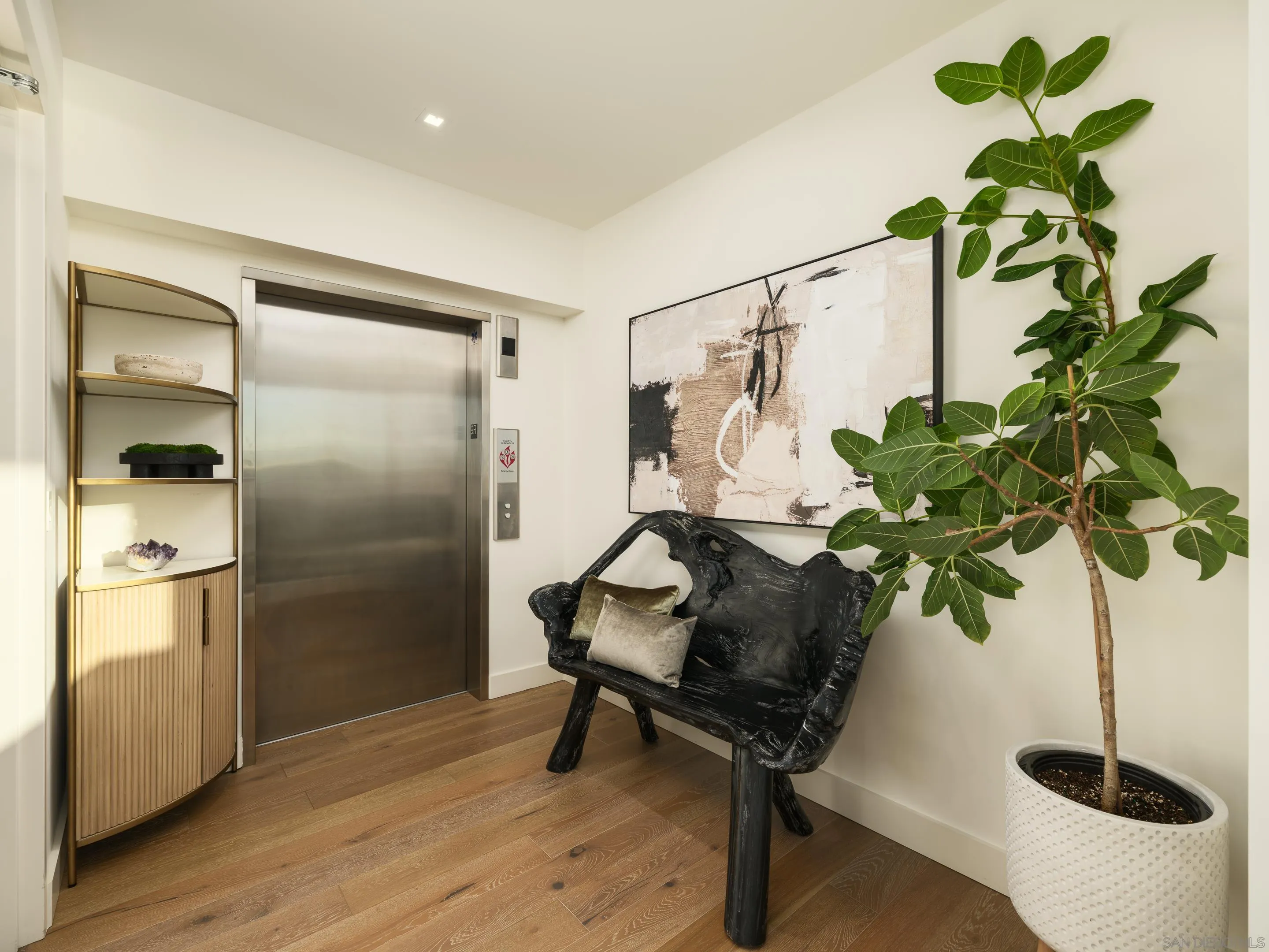 https://cdn.realtyfeed.com/cdn/127/260004969/4b72a7f204cb02273191381bb4463fd2.webp