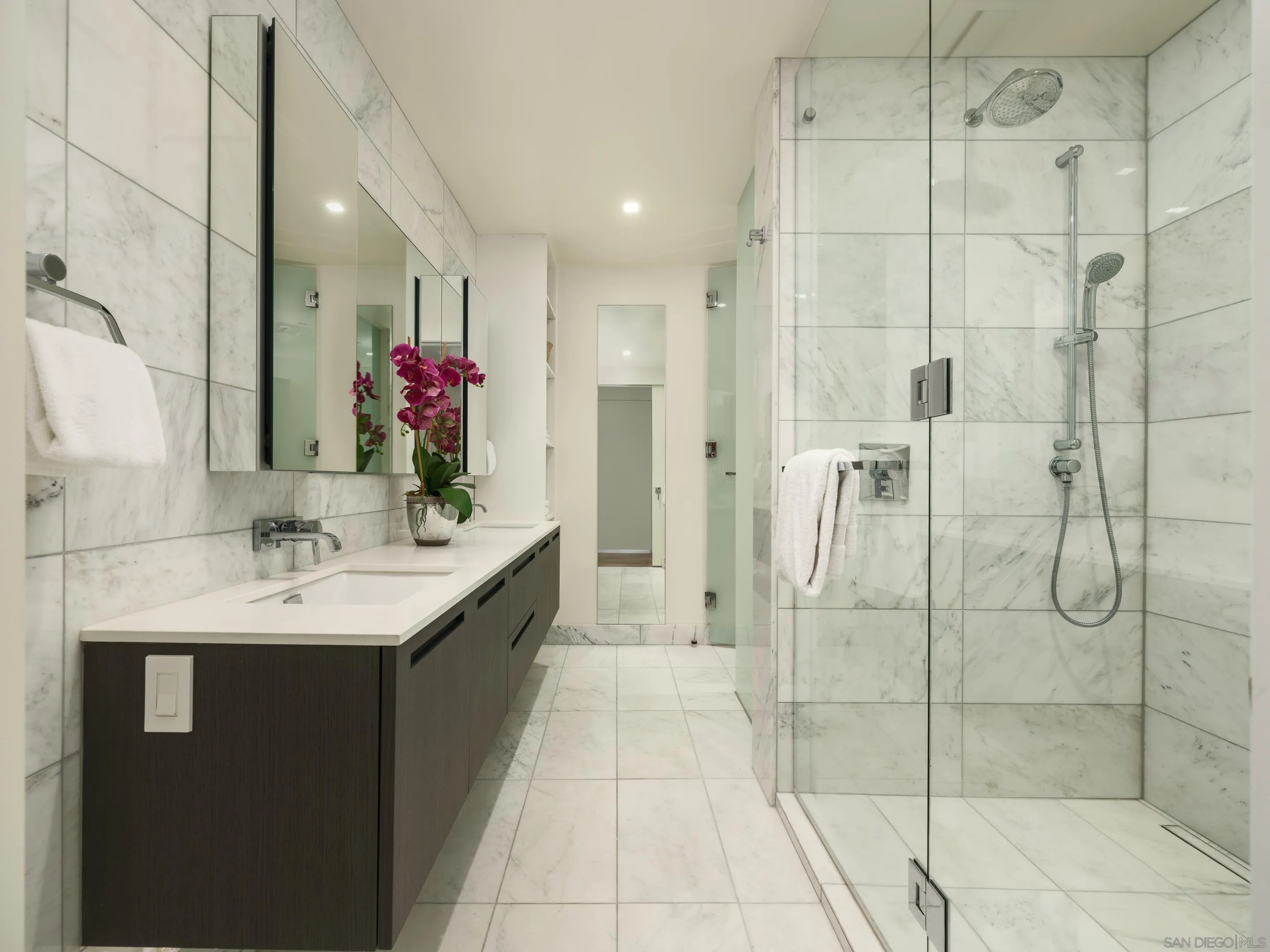https://cdn.realtyfeed.com/cdn/127/260004969/59e1e9fd190290ea4878822d6bf41887.webp