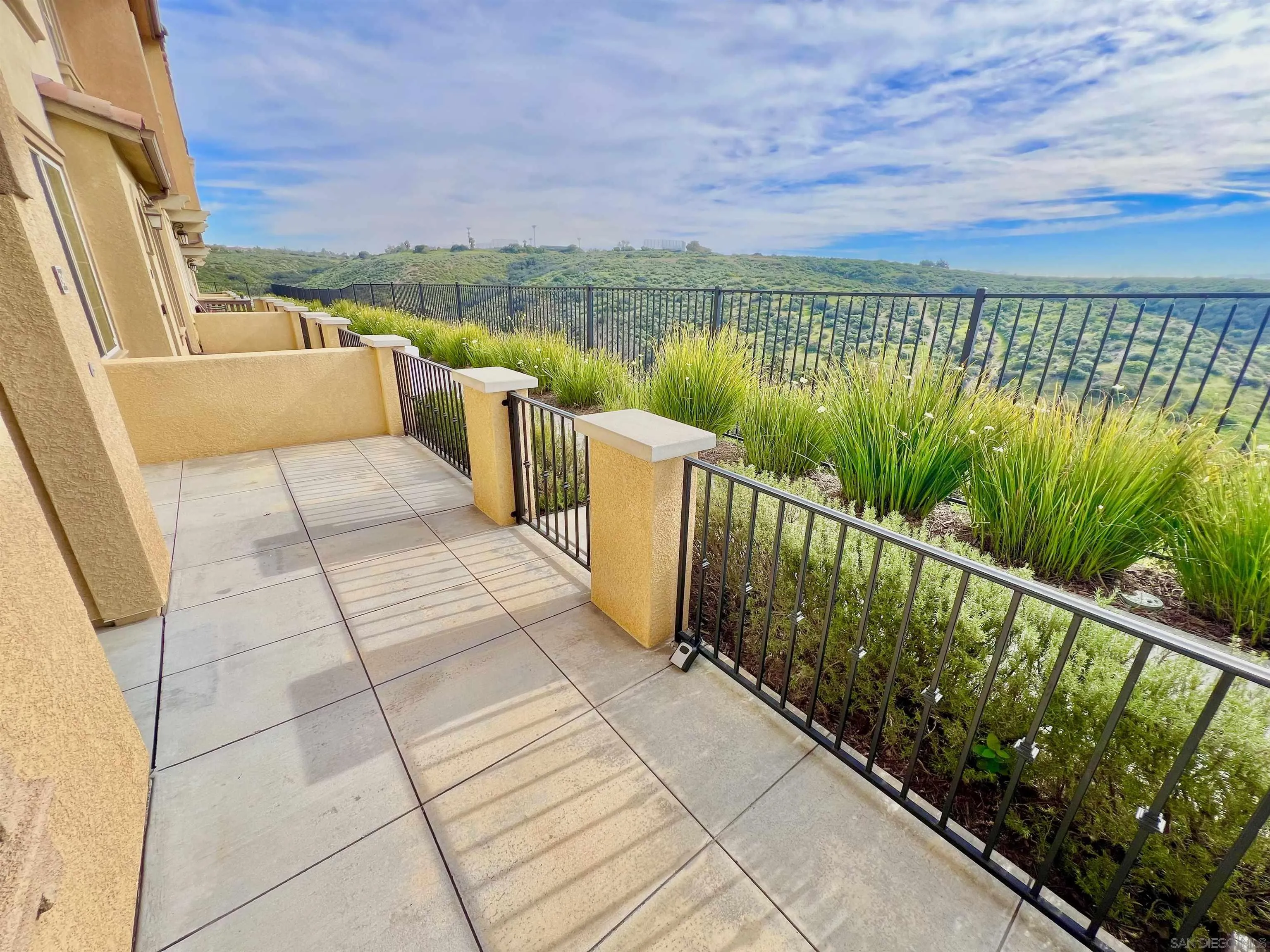 https://cdn.realtyfeed.com/cdn/127/260004971/bc85df6fe0863cdc20b061a518ac14a0.webp