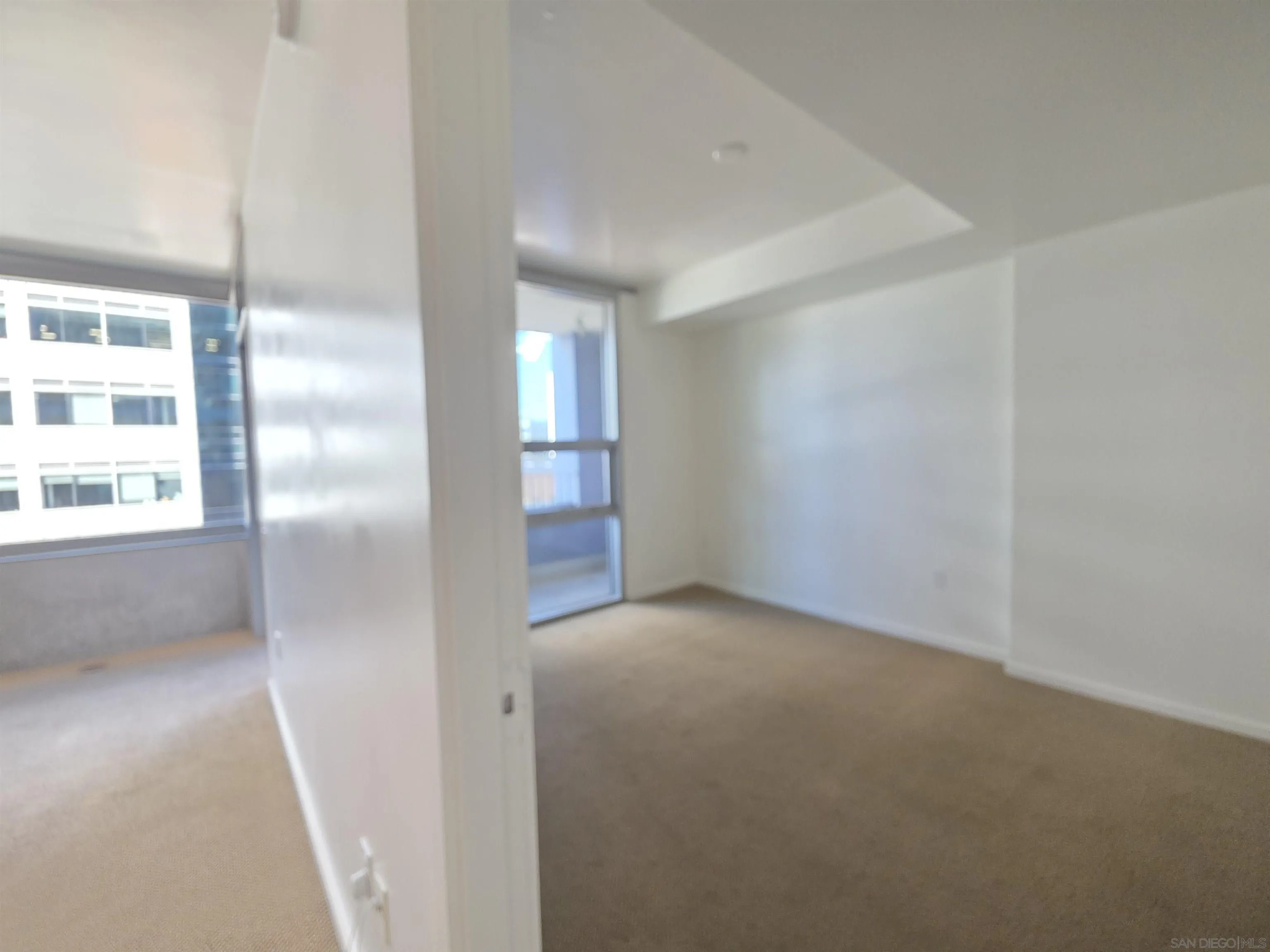 https://cdn.realtyfeed.com/cdn/127/260004972/a9bf4920371c132f5cd36745edfd47a6.webp