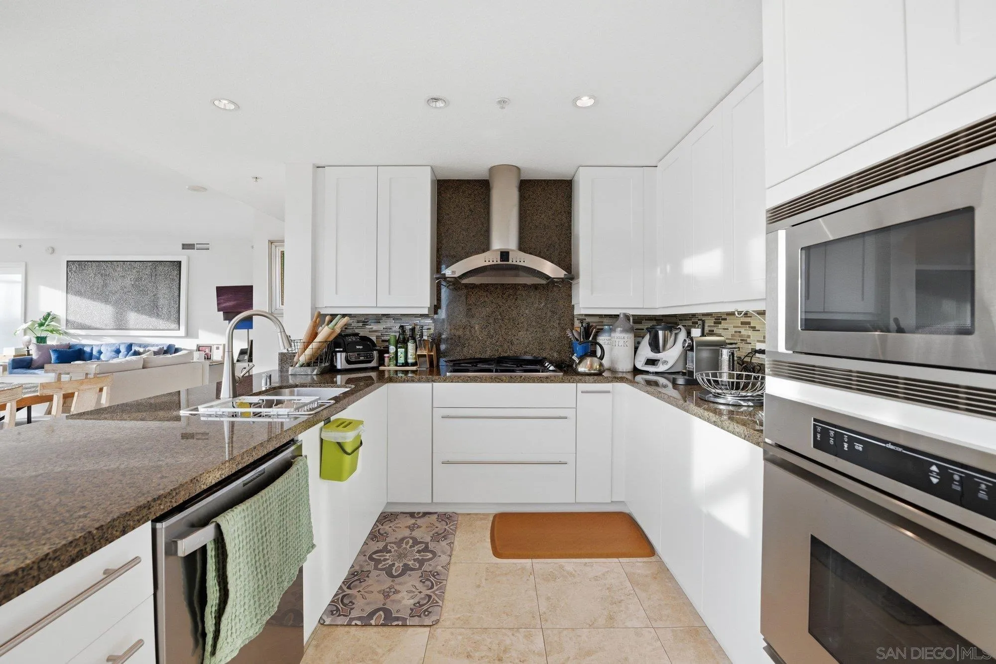 Photo #9: 260004975 Listing: Photo #9