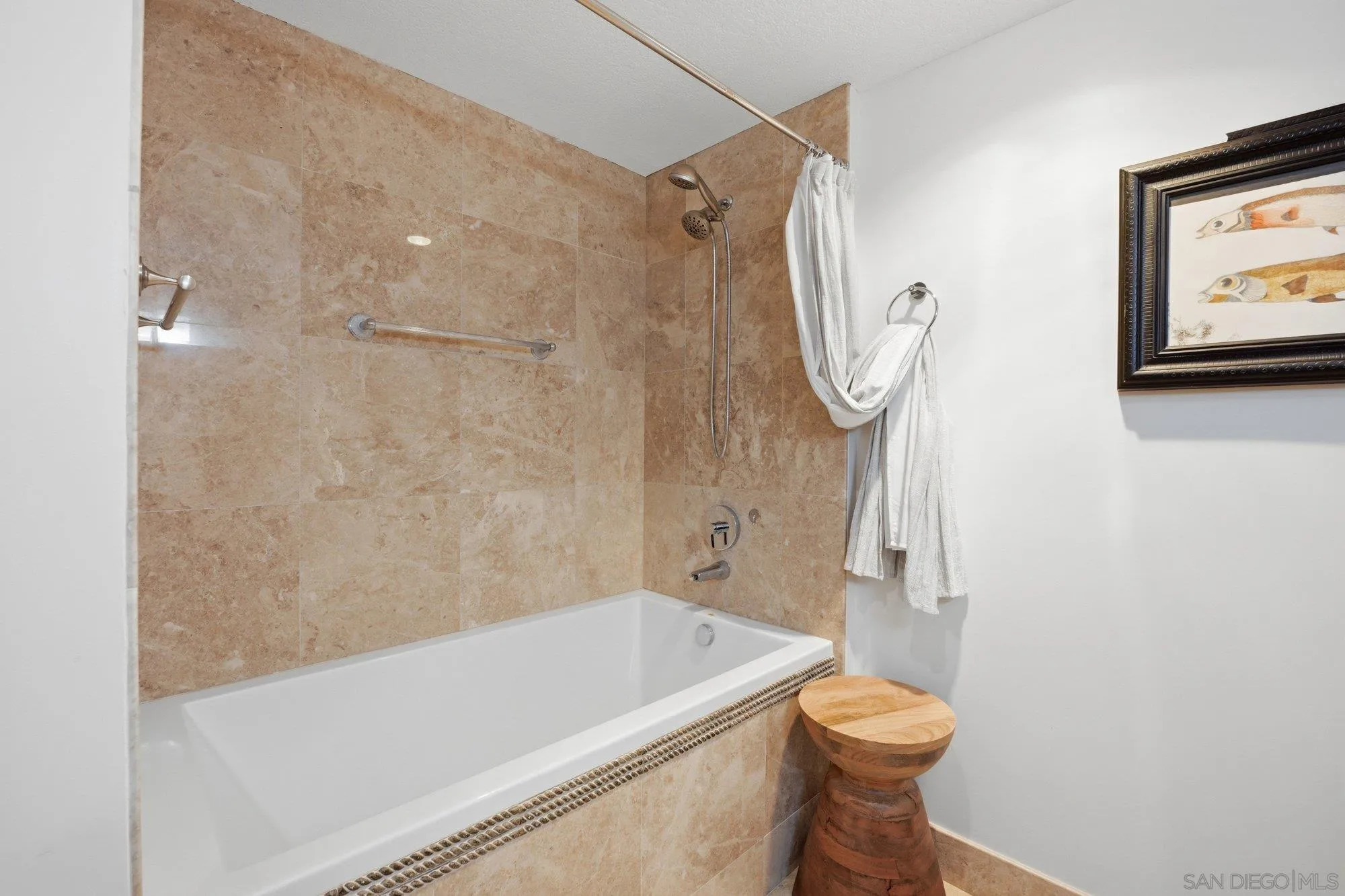 Photo #24: 260004975 Listing: Photo #24