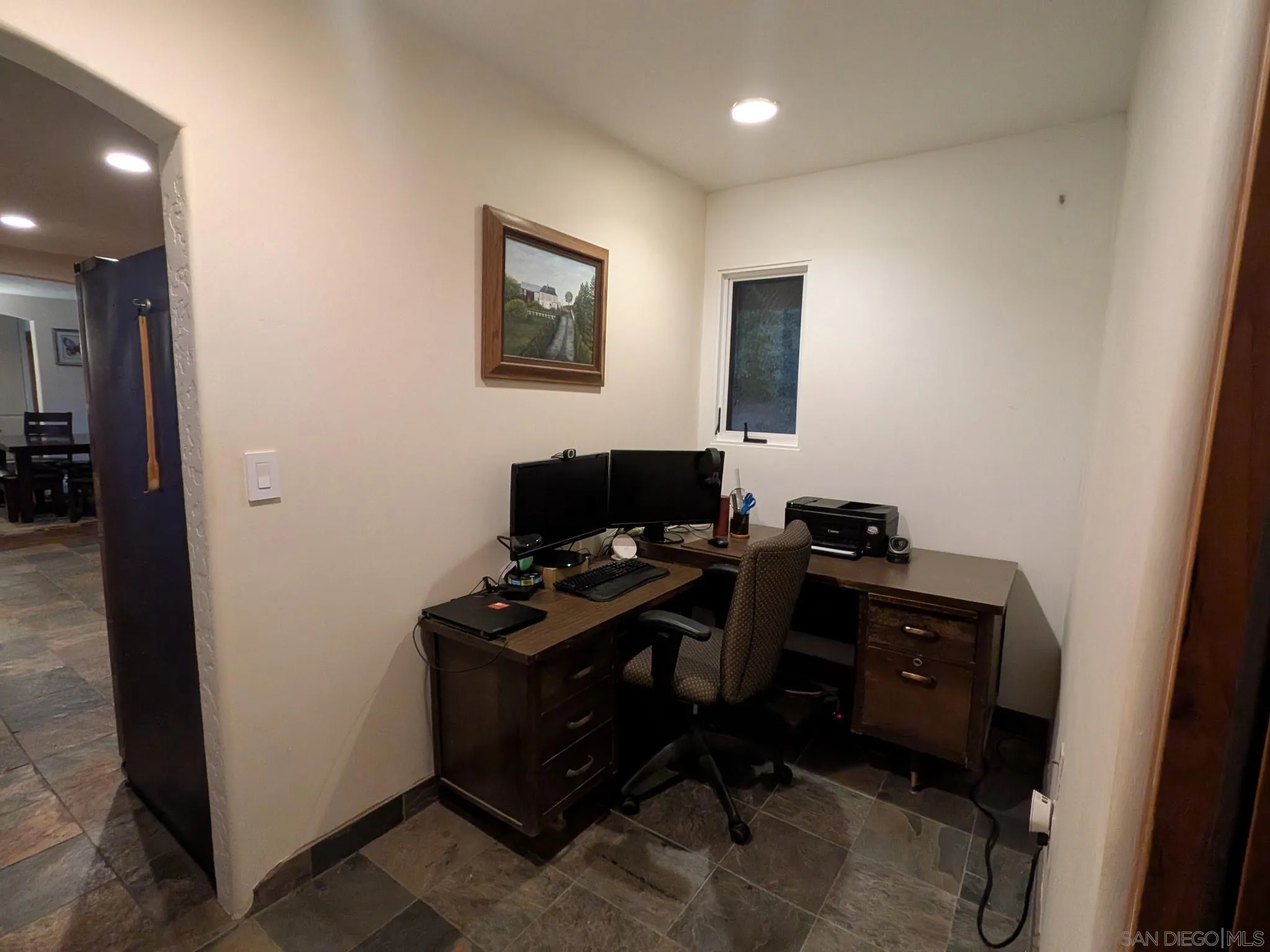 https://cdn.realtyfeed.com/cdn/127/260004984/e5b4997dd3b3eb9fc3078810b15e6299.webp