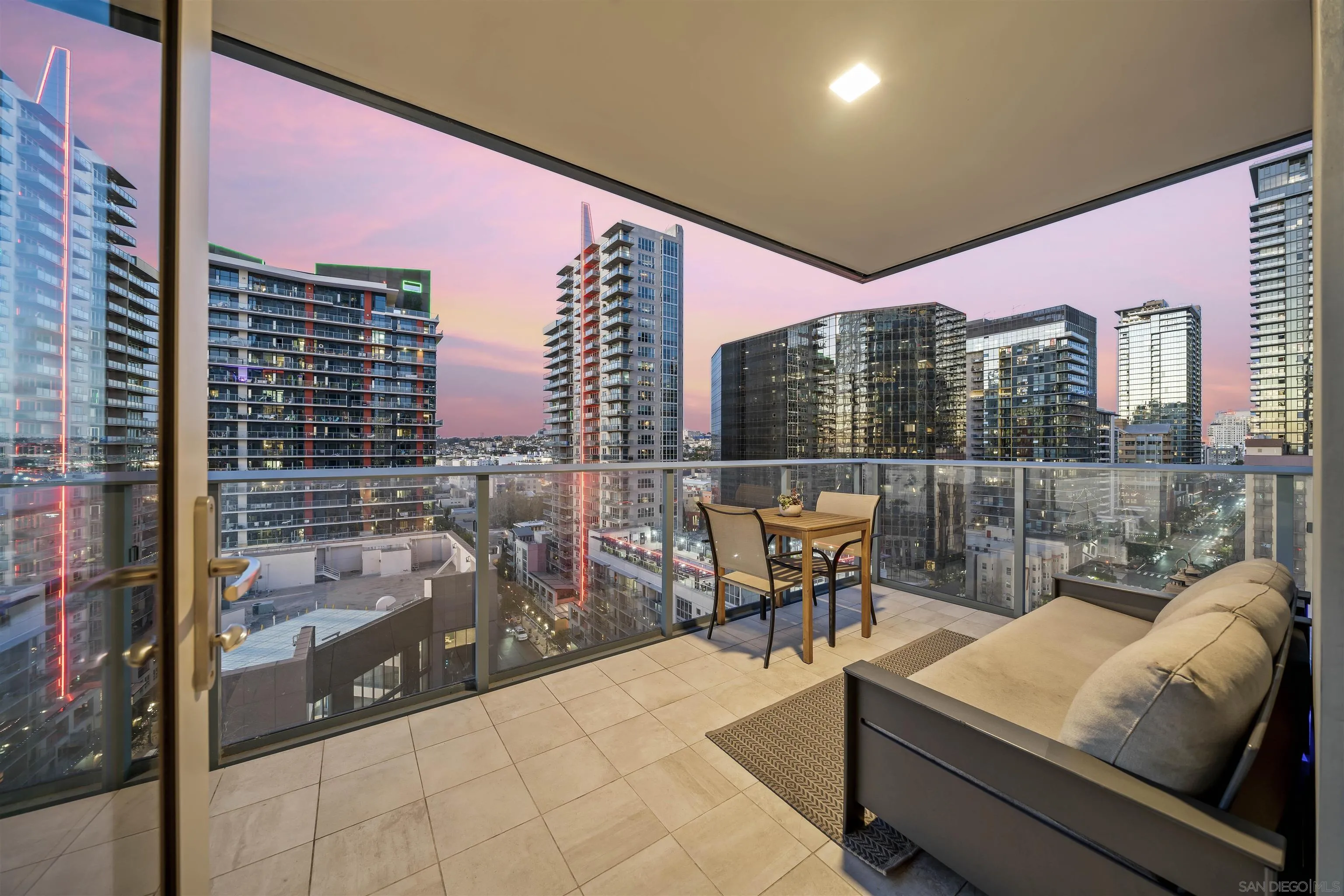 Photo #15: 260004985 Listing: Photo #15