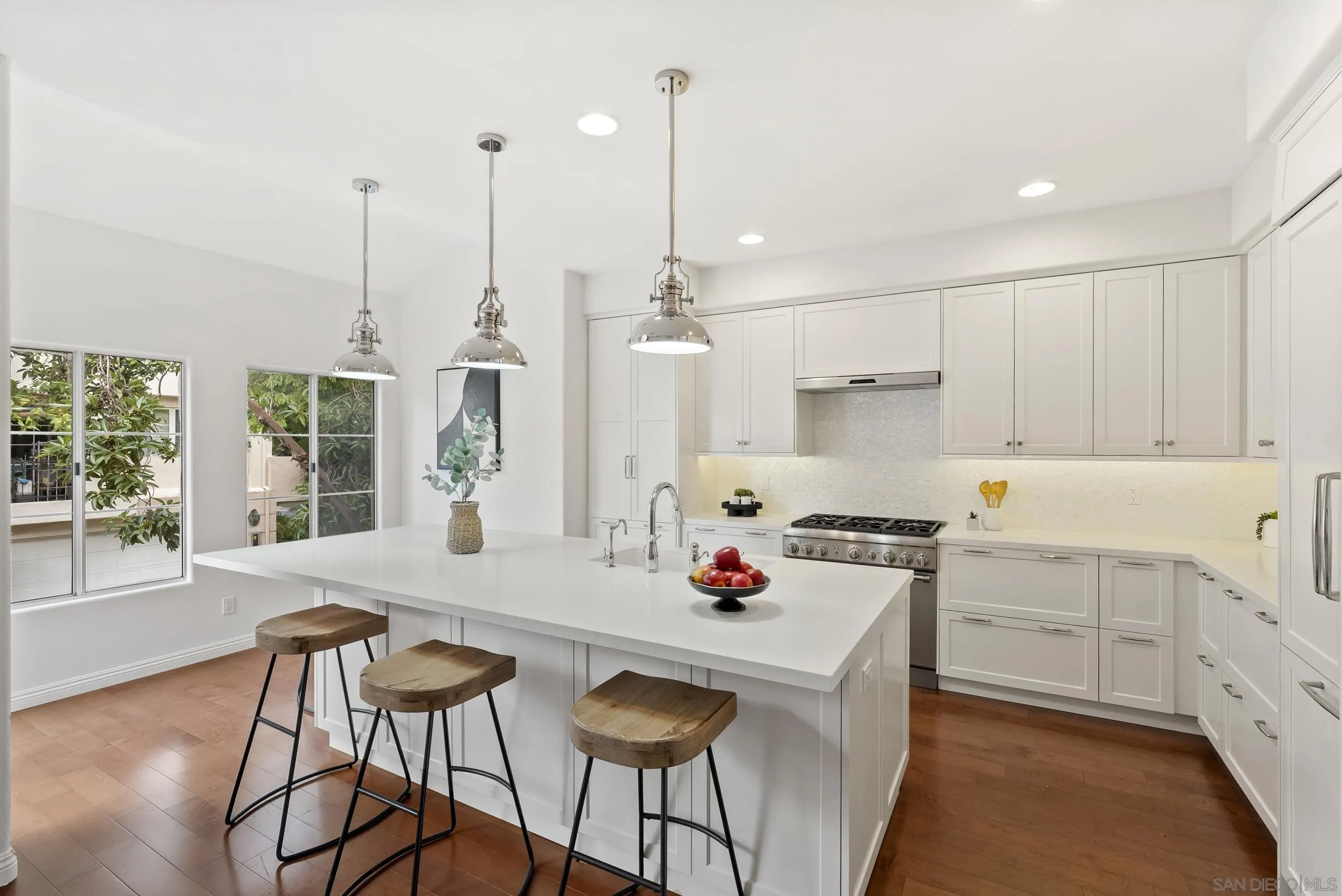 https://cdn.realtyfeed.com/cdn/127/260004991/2c79b8f5df7b4a31004c94d44bc6a936.webp