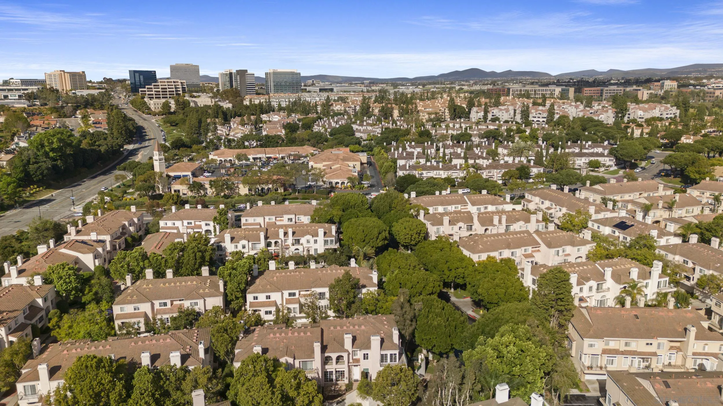 https://cdn.realtyfeed.com/cdn/127/260004991/7b806f6350be32db64d0dc8b56bce6ae.webp