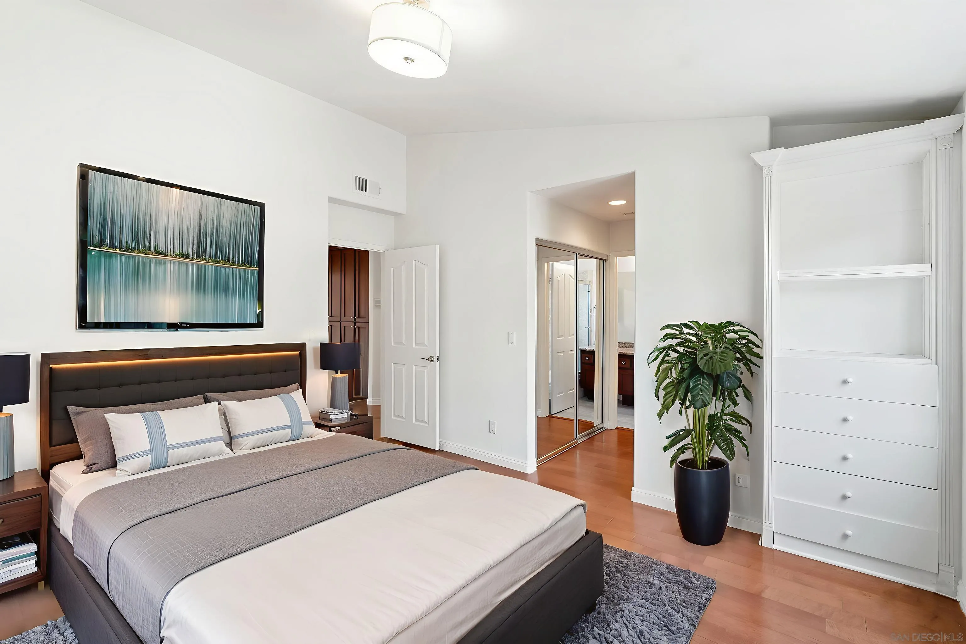 https://cdn.realtyfeed.com/cdn/127/260004991/8a857f98ffff186bcc6c8265e1d48f46.webp