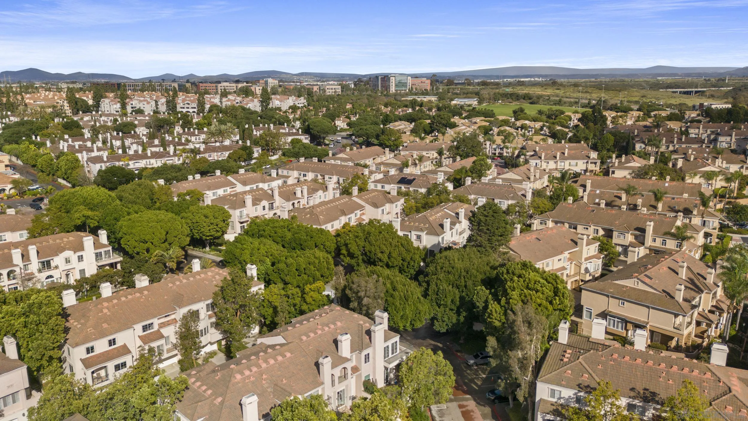 https://cdn.realtyfeed.com/cdn/127/260004991/ae4921eac0fbe0cf8f204e1a2940eea3.webp