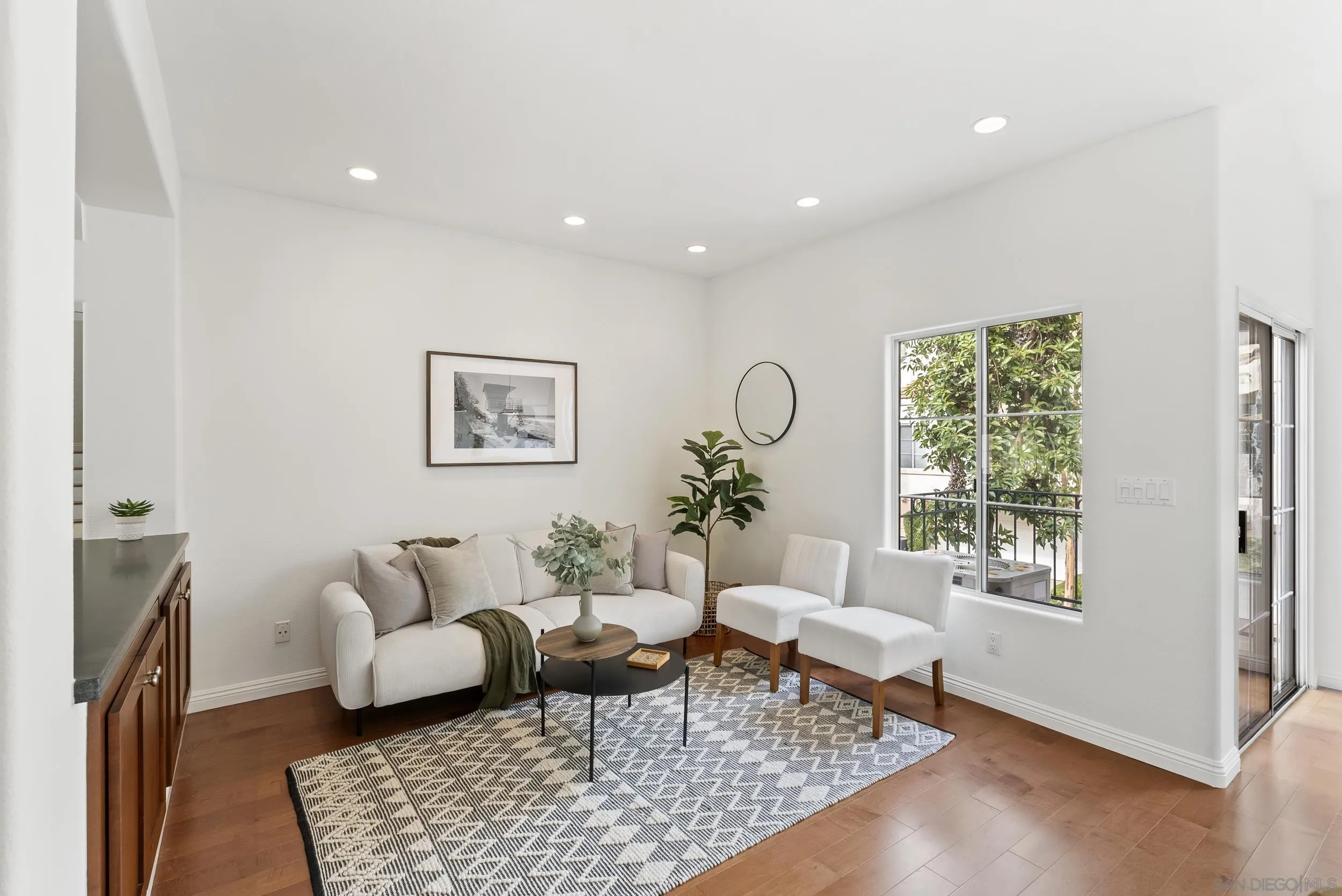 https://cdn.realtyfeed.com/cdn/127/260004991/d99b8c301b21e7c6b8aaf95012976628.webp
