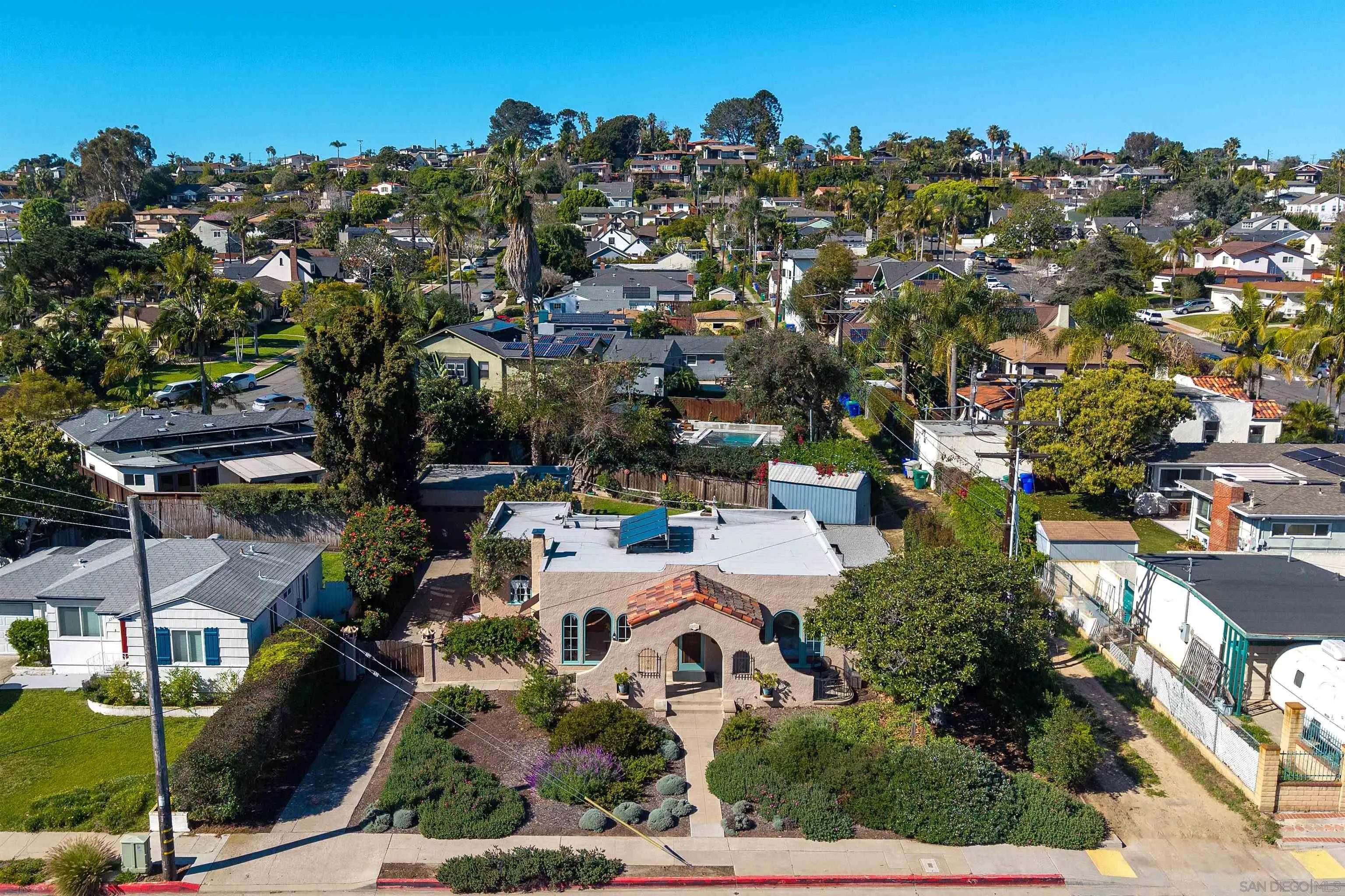 https://cdn.realtyfeed.com/cdn/127/260004993/5a04220cc5457d94bd7530bdf92ce867.webp