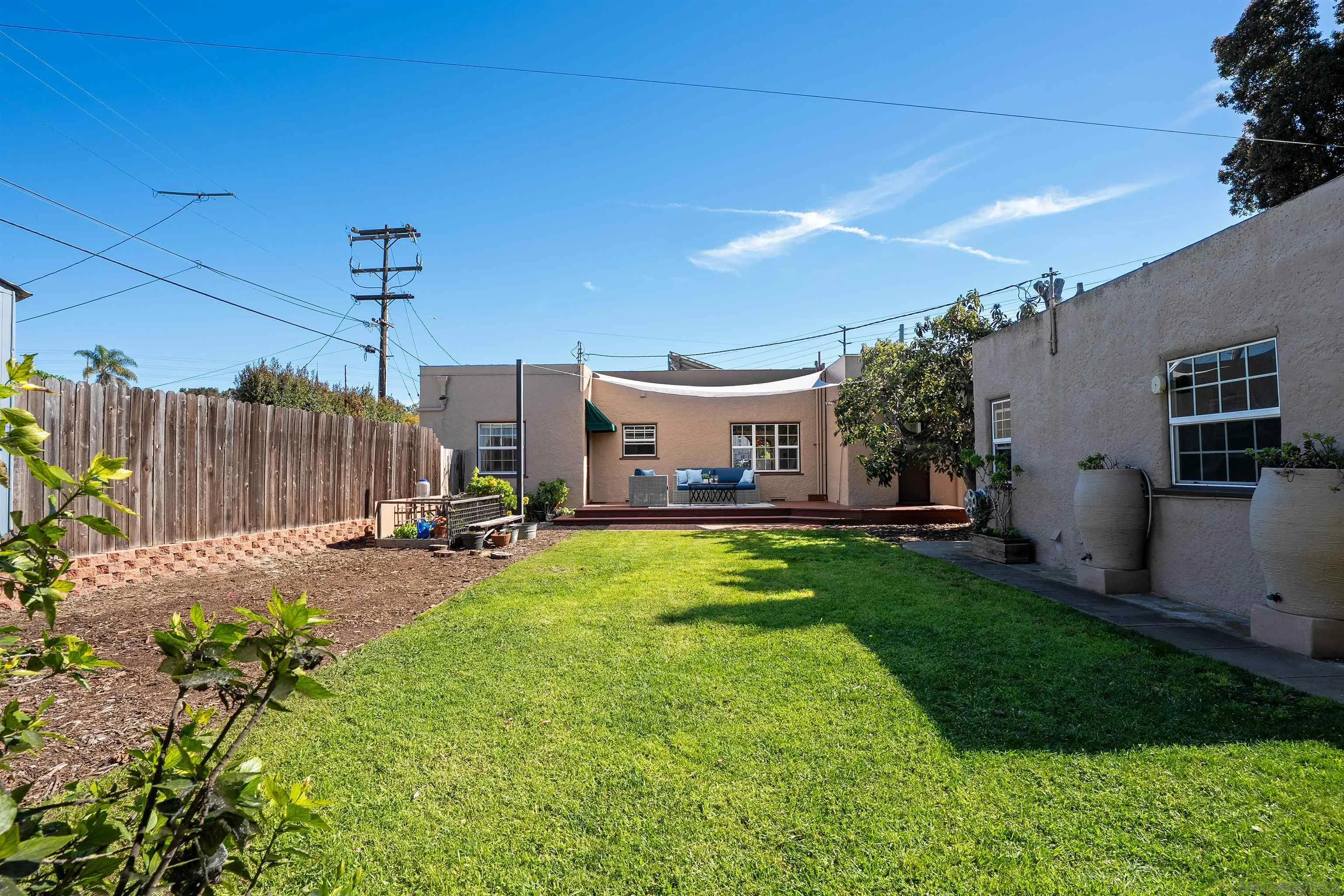 https://cdn.realtyfeed.com/cdn/127/260004993/f9929beacb3b6016e5917500bfa3622f.webp