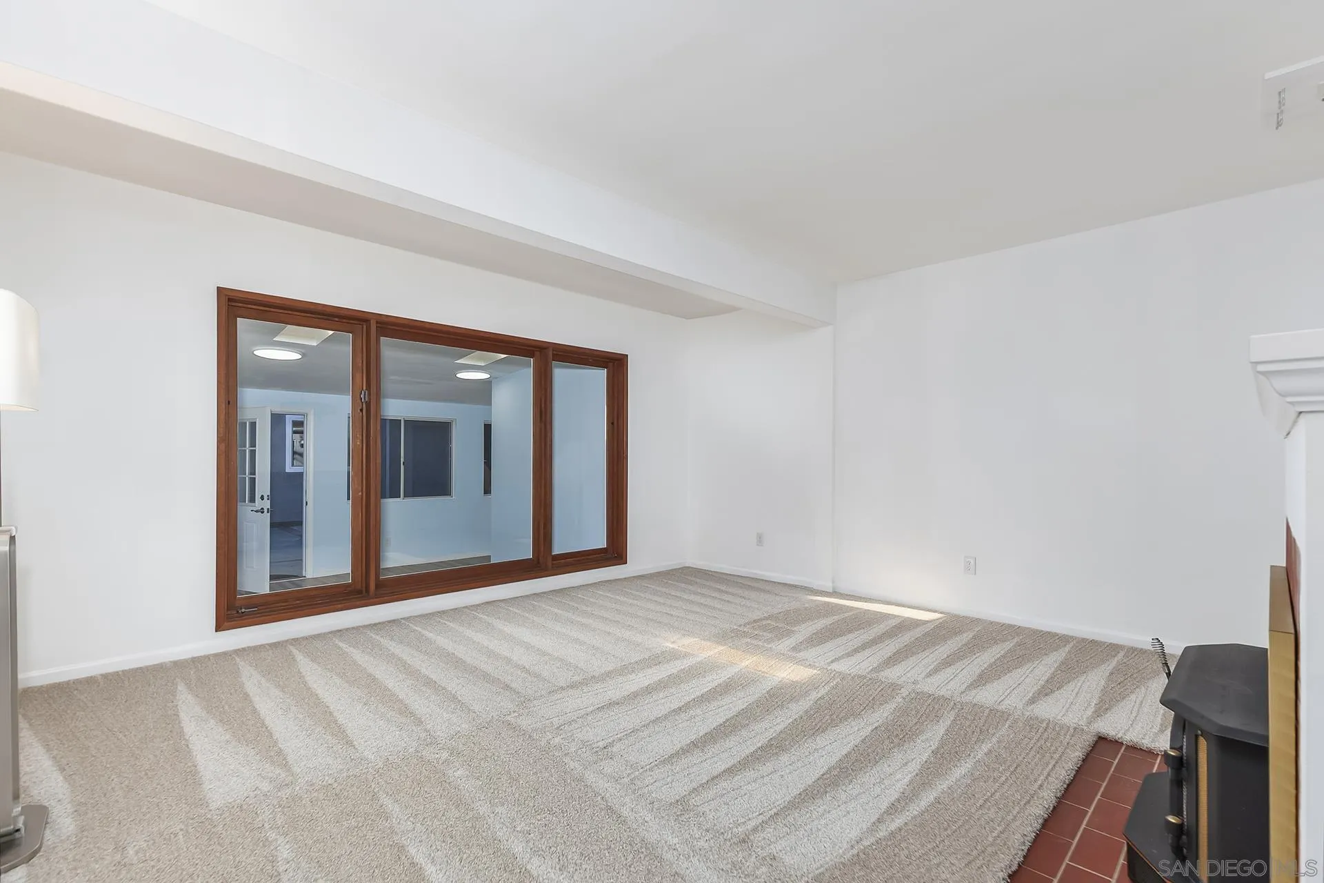 https://cdn.realtyfeed.com/cdn/127/260004996/580808223a550d6bdfca91e9139b4d65.webp