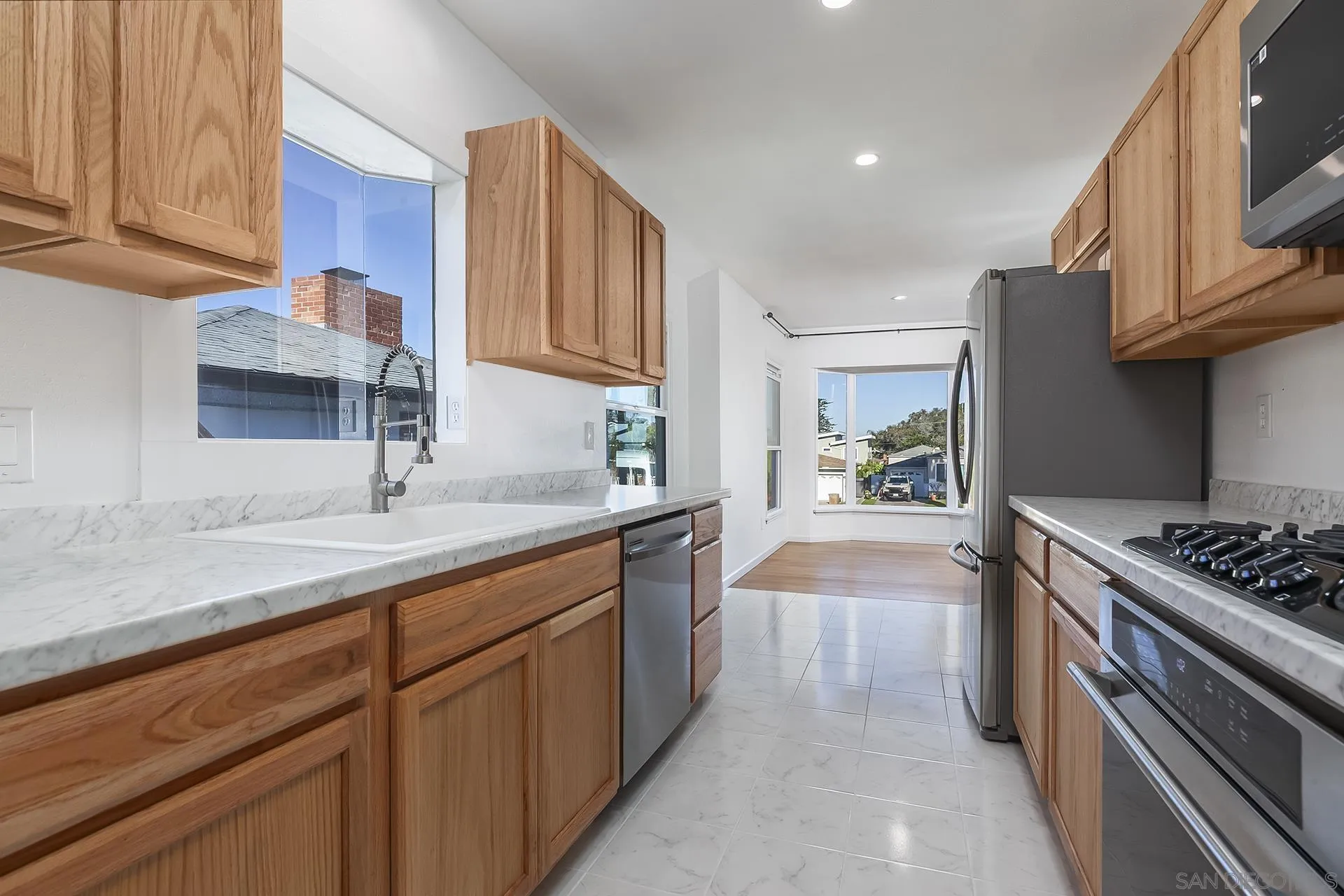 https://cdn.realtyfeed.com/cdn/127/260004996/7076d319d7bda9d5d2a68c4ca8156da5.webp