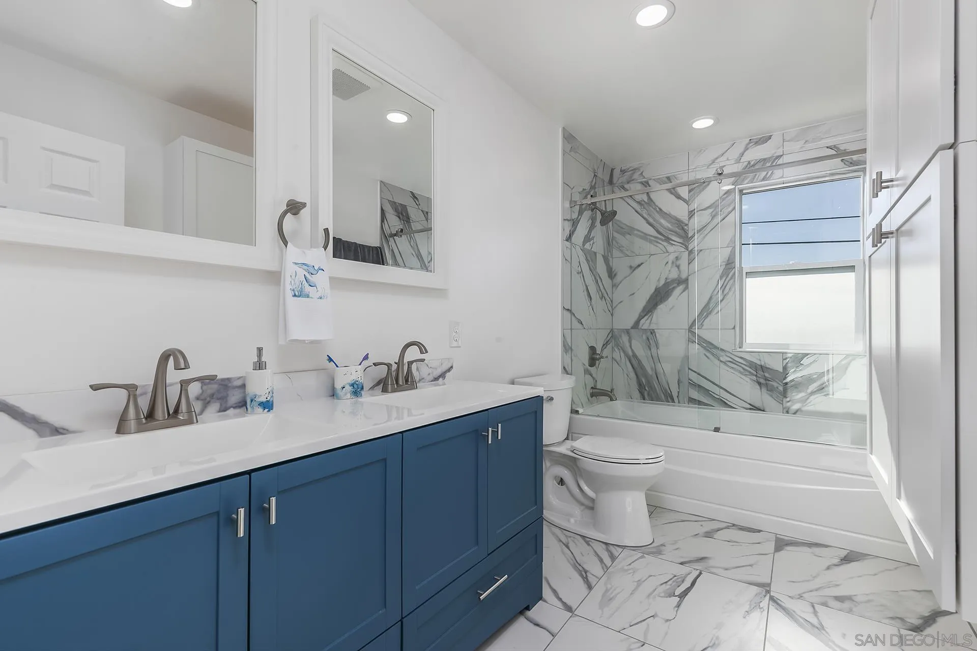 https://cdn.realtyfeed.com/cdn/127/260004996/7cb309375d61a8a9a78a99e6f1c7fd9f.webp