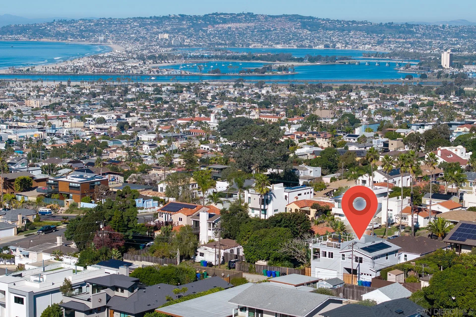 https://cdn.realtyfeed.com/cdn/127/260004996/bb394dc754bb6c2151d02a61f47d6d53.webp