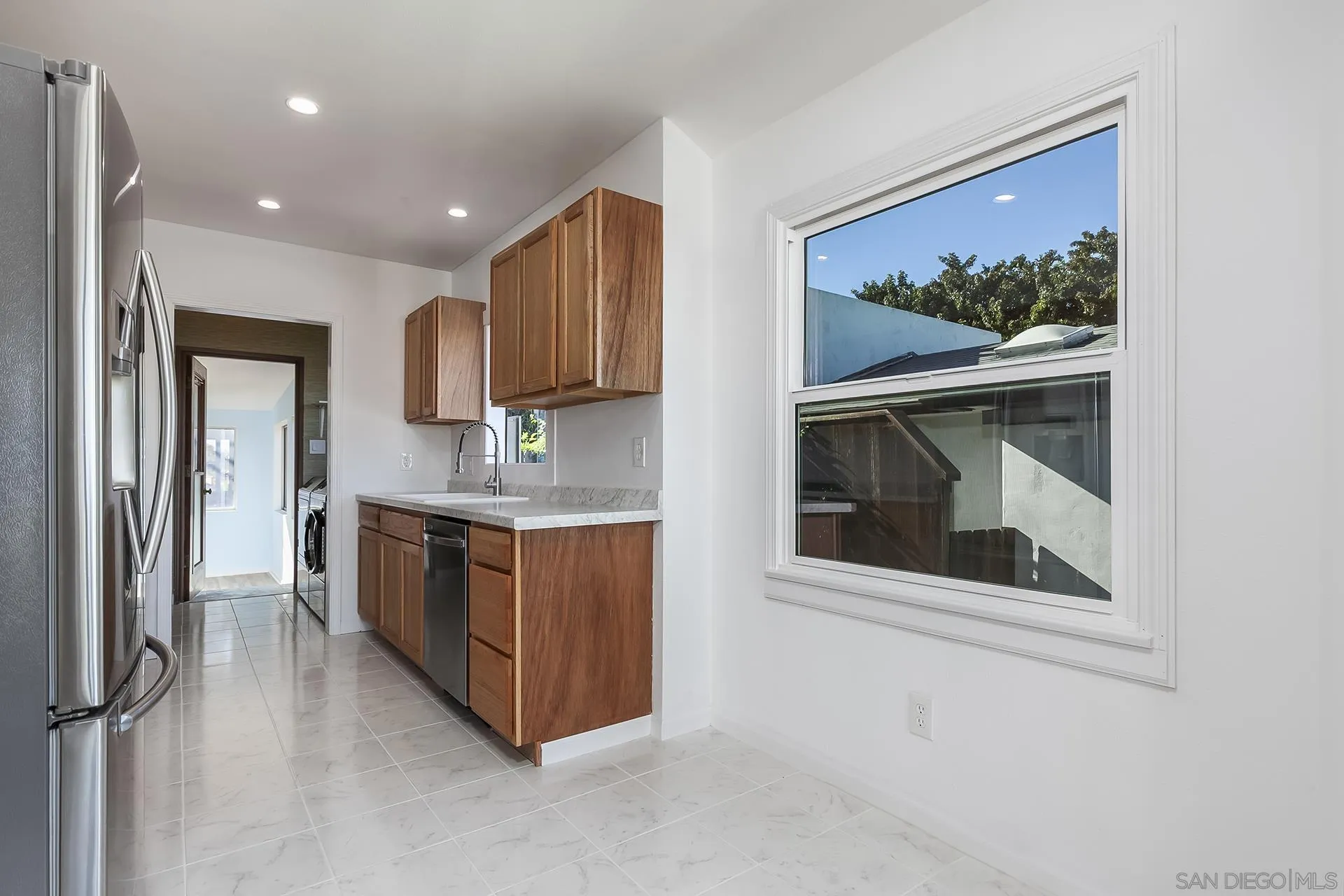 https://cdn.realtyfeed.com/cdn/127/260004996/cbd0e52737945041a95071e86440cbbf.webp