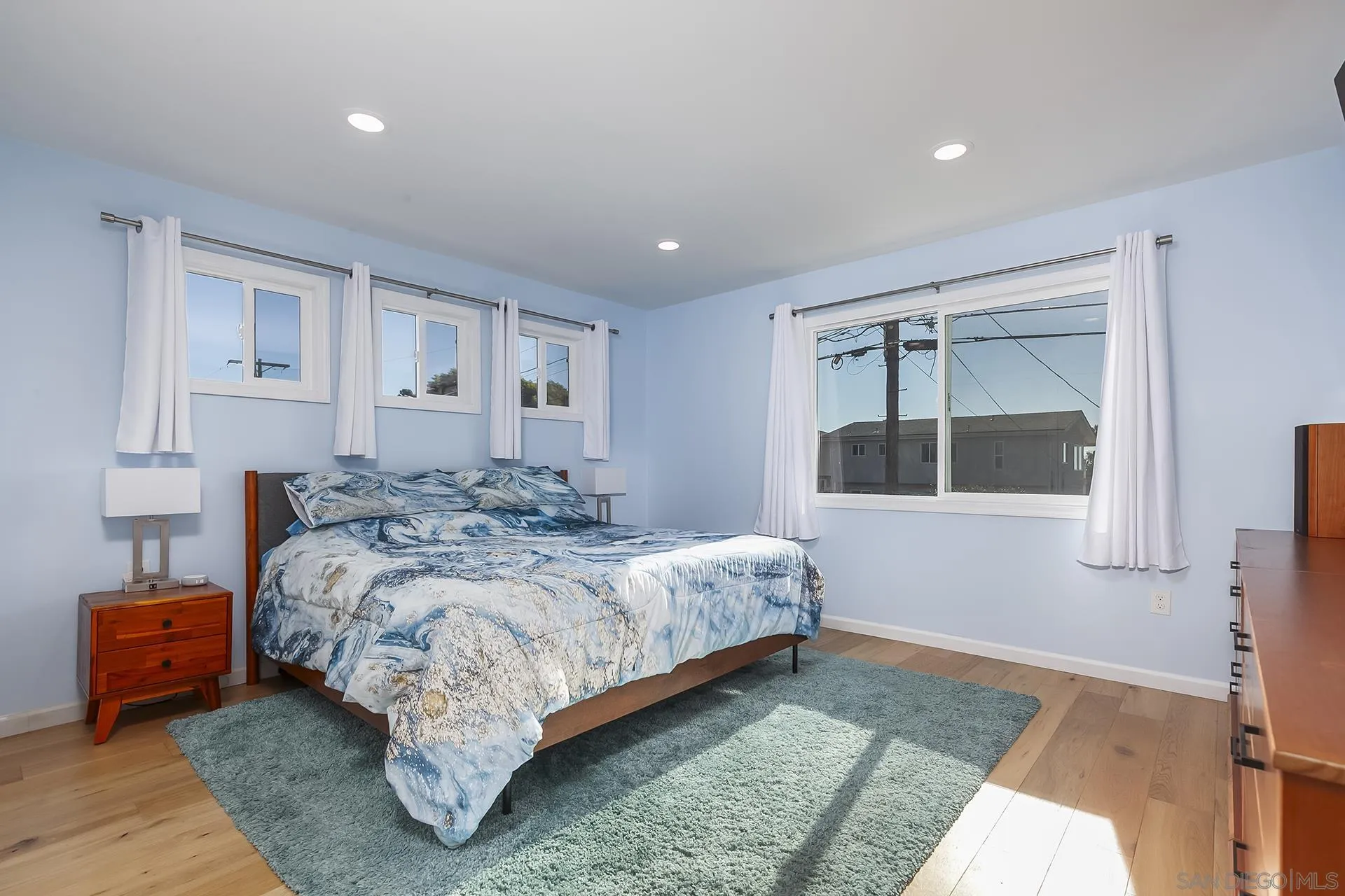 https://cdn.realtyfeed.com/cdn/127/260004996/cd31ac433e68906434265ff9b59007b9.webp