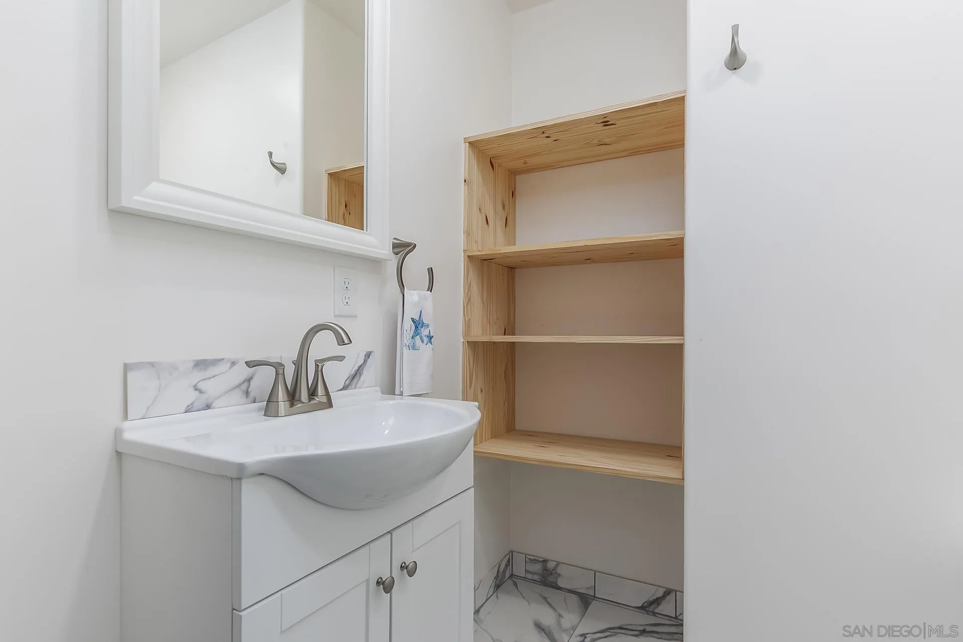 https://cdn.realtyfeed.com/cdn/127/260004996/f6a1e1738f9acdfc5ab588f66d935dba.webp