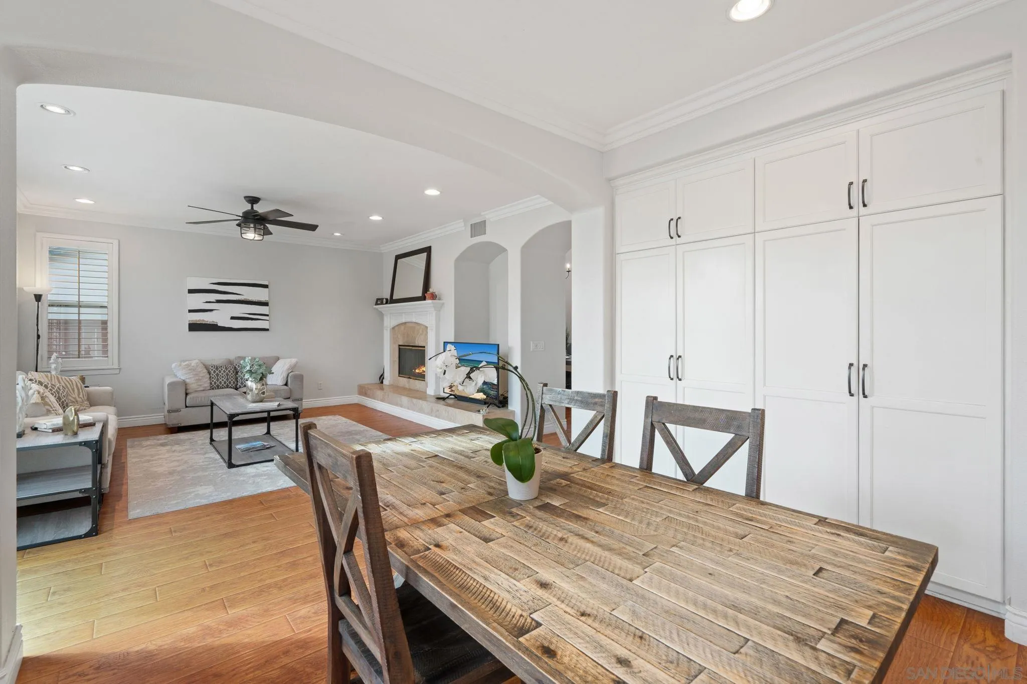 https://cdn.realtyfeed.com/cdn/127/260005011/6f5f68231ffc52d5e9c8221f0513b29d.webp