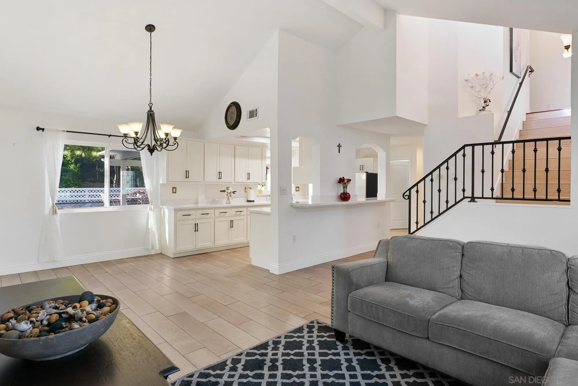 https://cdn.realtyfeed.com/cdn/127/260005012/328e33649d4db68ec55601b435549447.webp