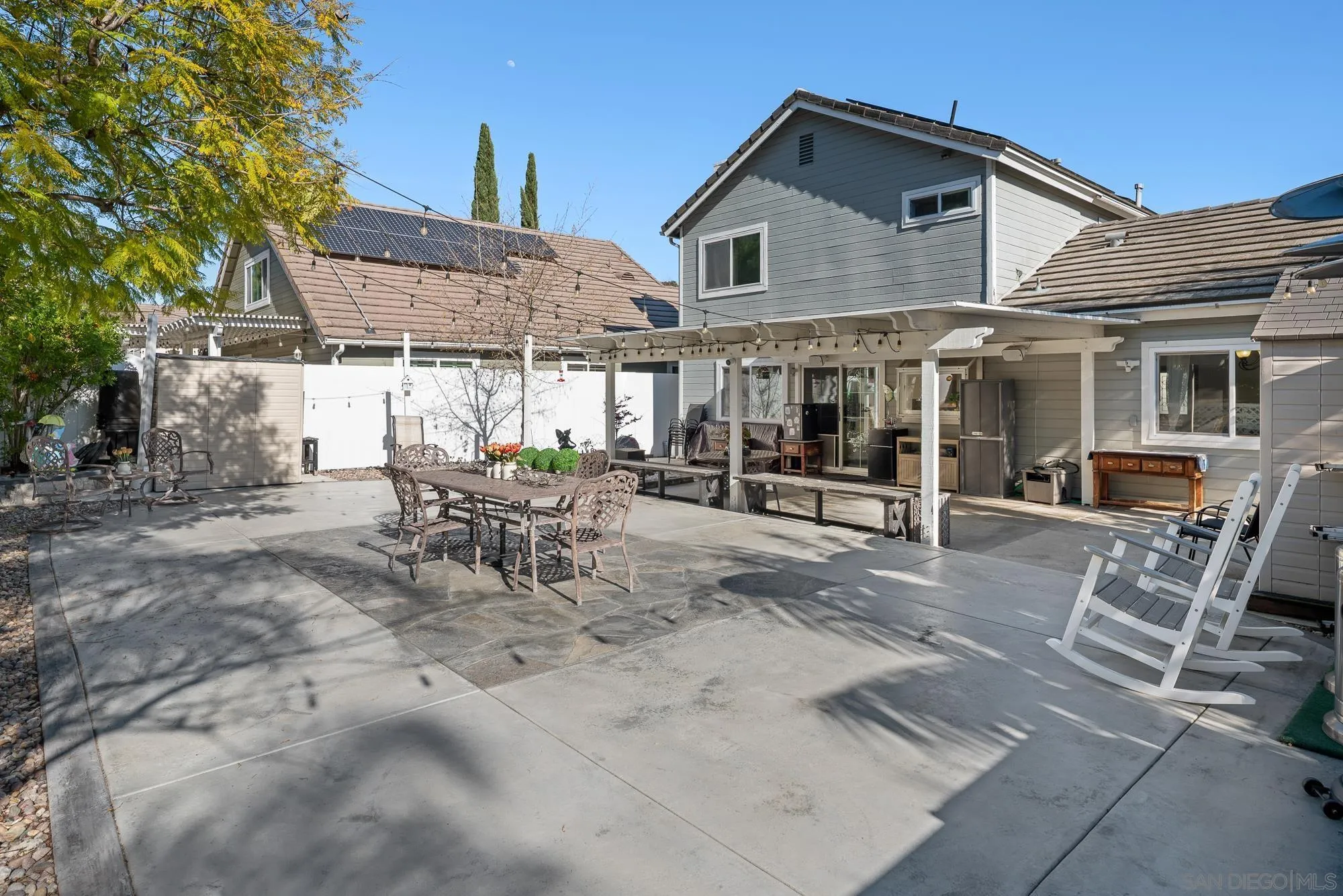 https://cdn.realtyfeed.com/cdn/127/260005012/cfded124993610c03273d234f679a441.webp