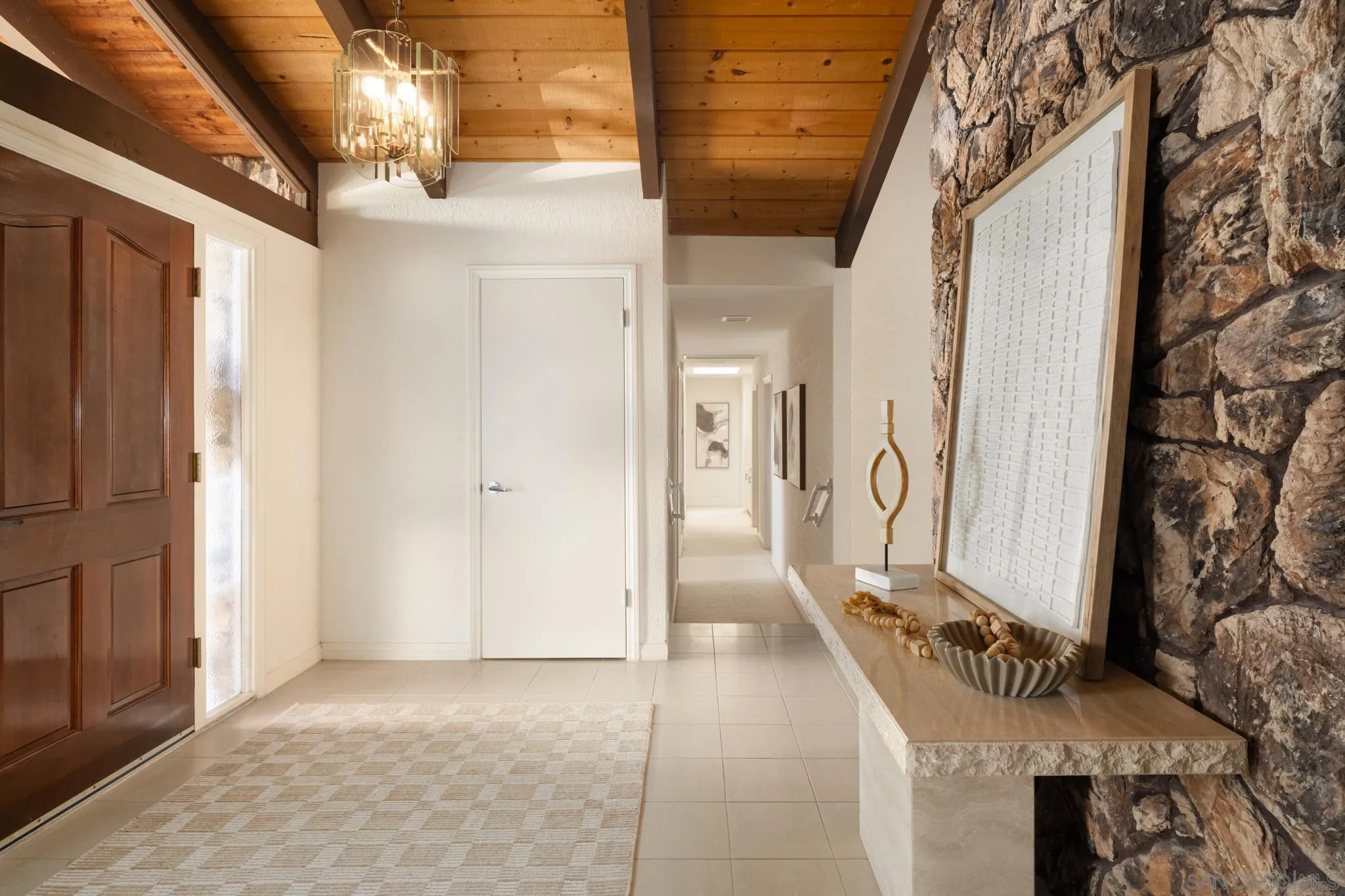 https://cdn.realtyfeed.com/cdn/127/260005015/3259b80ded50307e486218a2adfe9887.webp