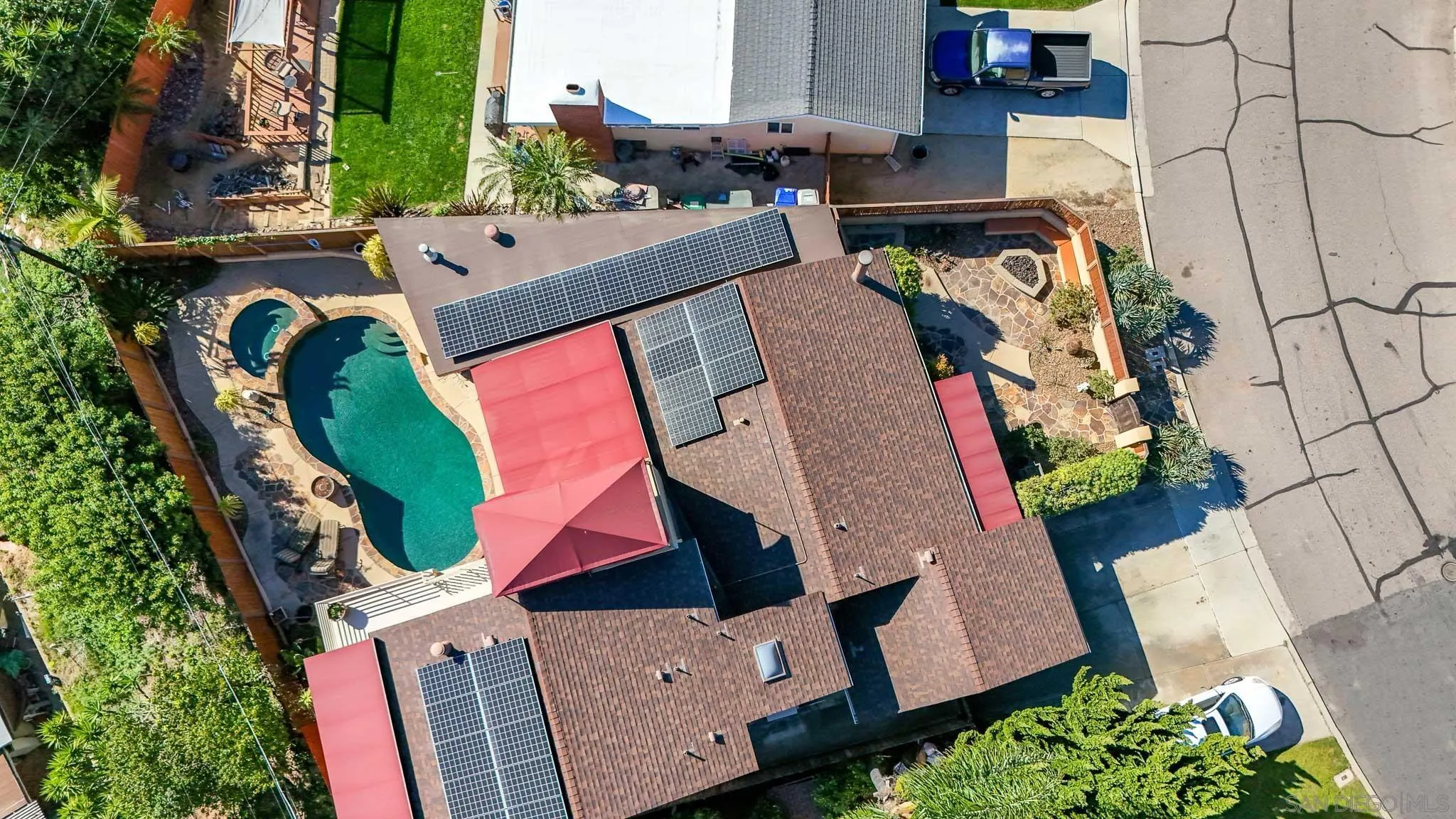 https://cdn.realtyfeed.com/cdn/127/260005016/b0b6504b928ac11ea87c89b100f4e77e.webp