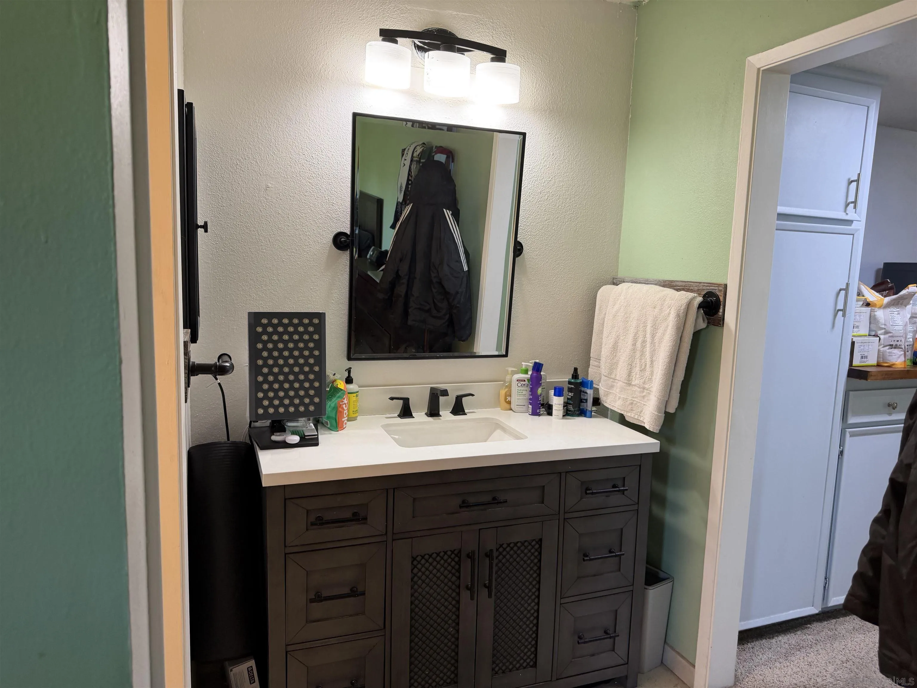 https://cdn.realtyfeed.com/cdn/127/260005027/49e1a571553ce42767a55a4440f4001f.webp