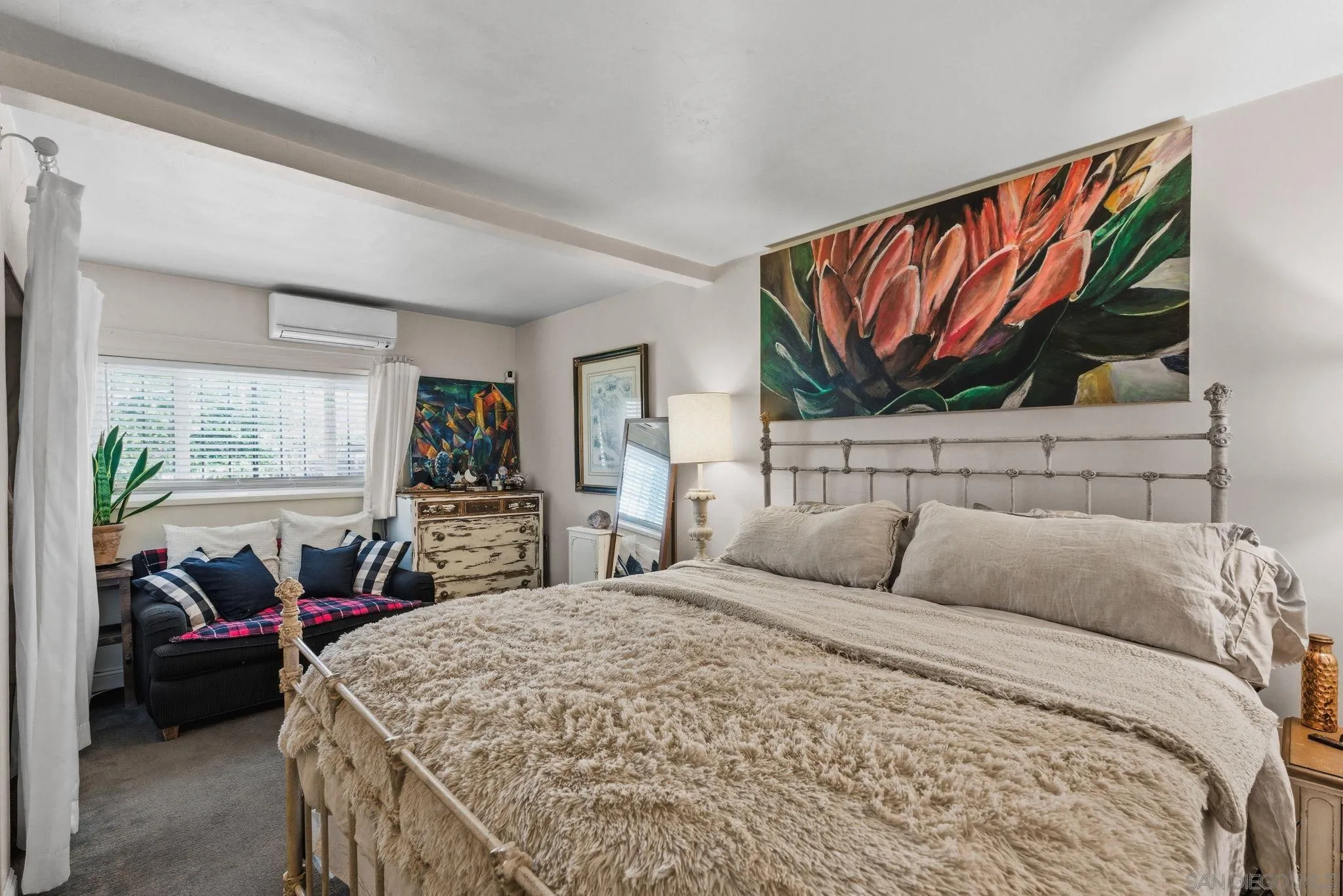 https://cdn.realtyfeed.com/cdn/127/260005032/4583e9d2c6fb3a21bb6d67219bae4c12.webp
