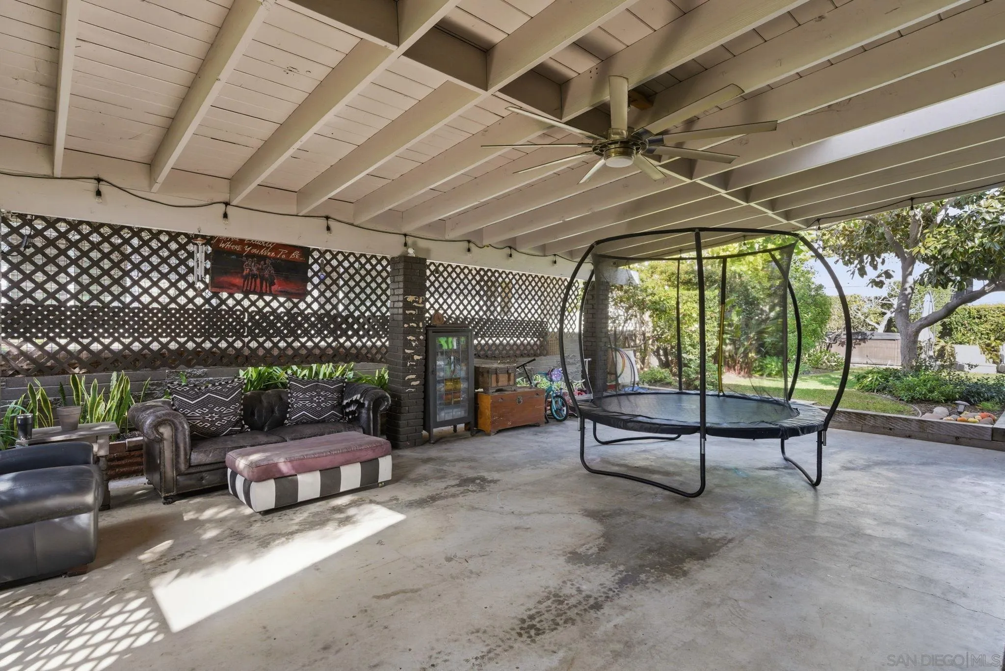 https://cdn.realtyfeed.com/cdn/127/260005032/bcddc3e87aa446a13f70cde300959412.webp