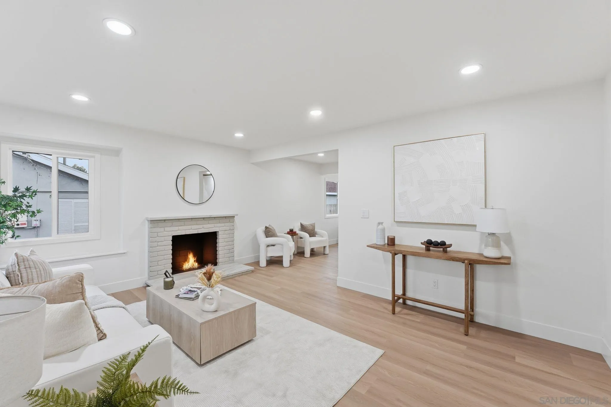 https://cdn.realtyfeed.com/cdn/127/260005041/1175d4a13937f973fc3b6deaa552f4d0.webp