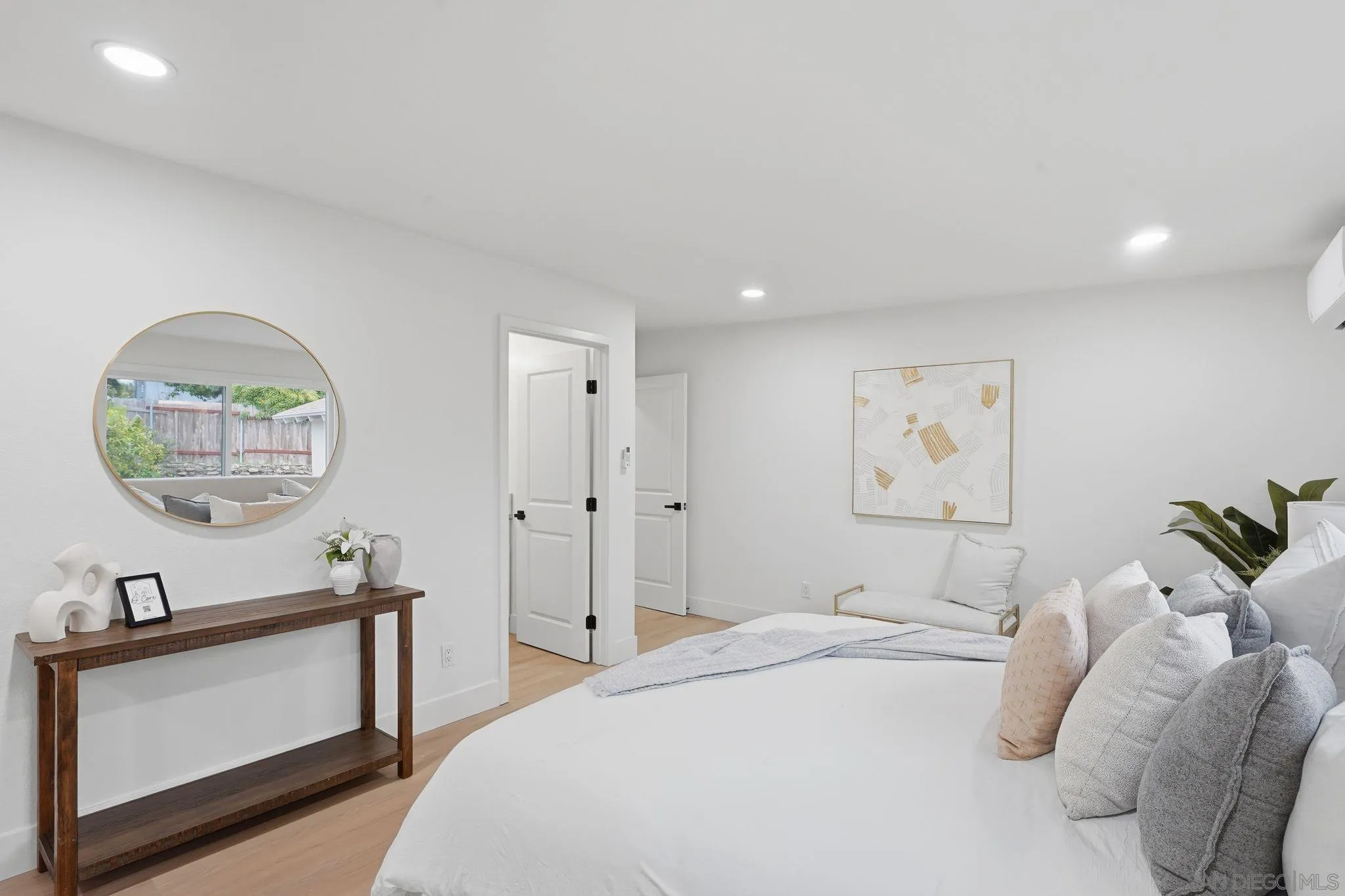 https://cdn.realtyfeed.com/cdn/127/260005041/c93199729a5f732306de8b894817545e.webp