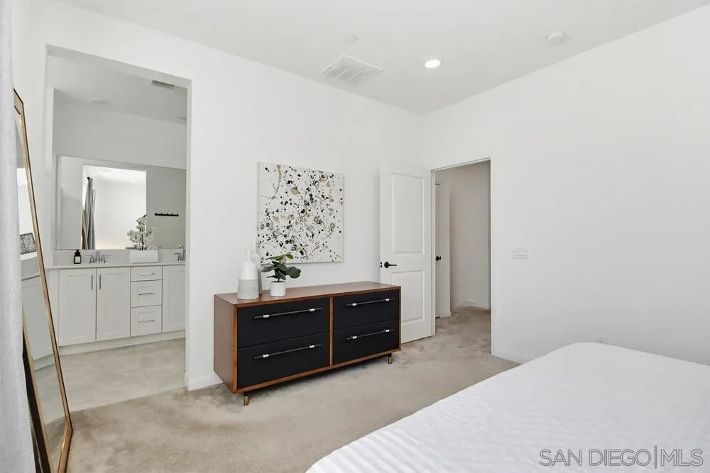 Photo #16: 260005043 Listing: Photo #16