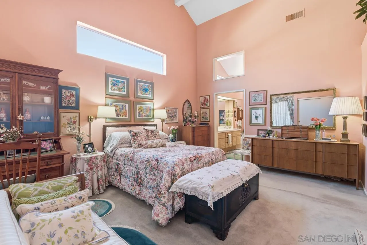 https://cdn.realtyfeed.com/cdn/127/260005049/72a61f5b5fbb329cd120462ef4f83bea.webp