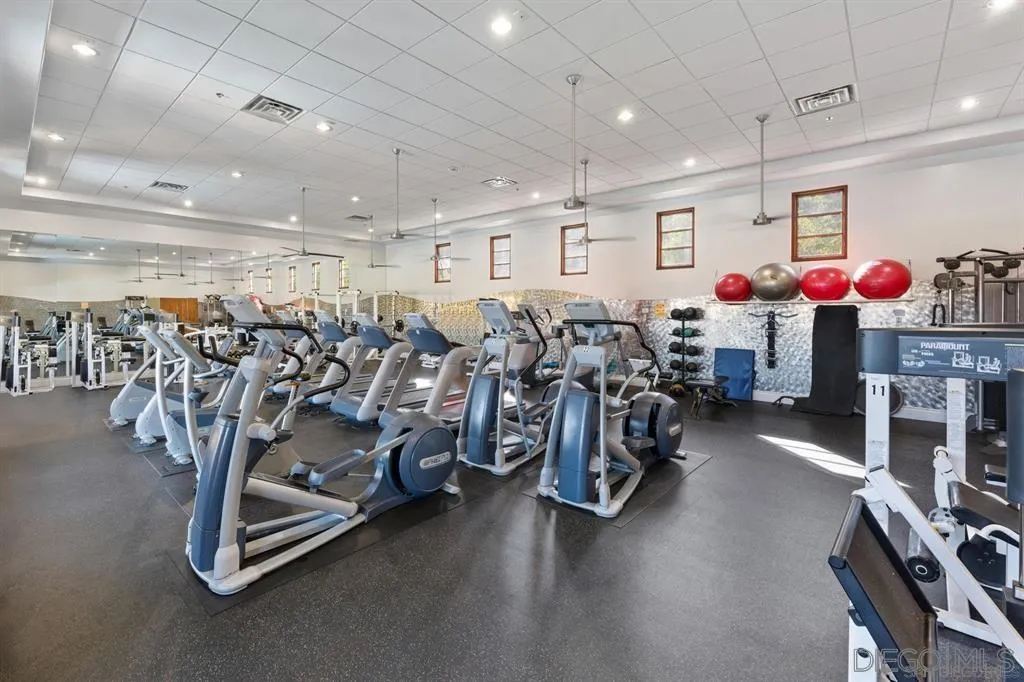 https://cdn.realtyfeed.com/cdn/127/260005051/5eedb61e71f4512251890ed5e3c67563.webp