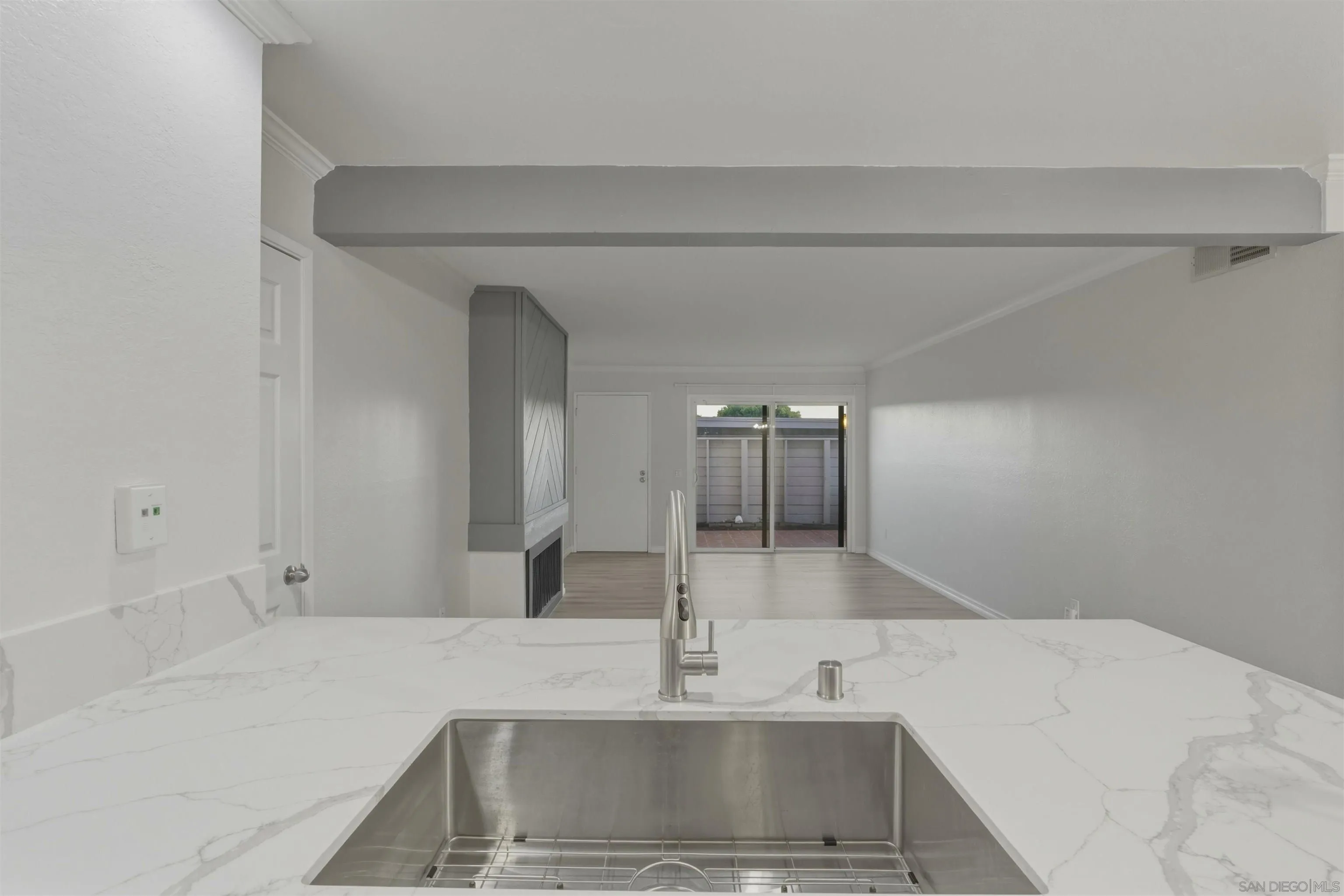 Photo #7: 260005054 Listing: Photo #7