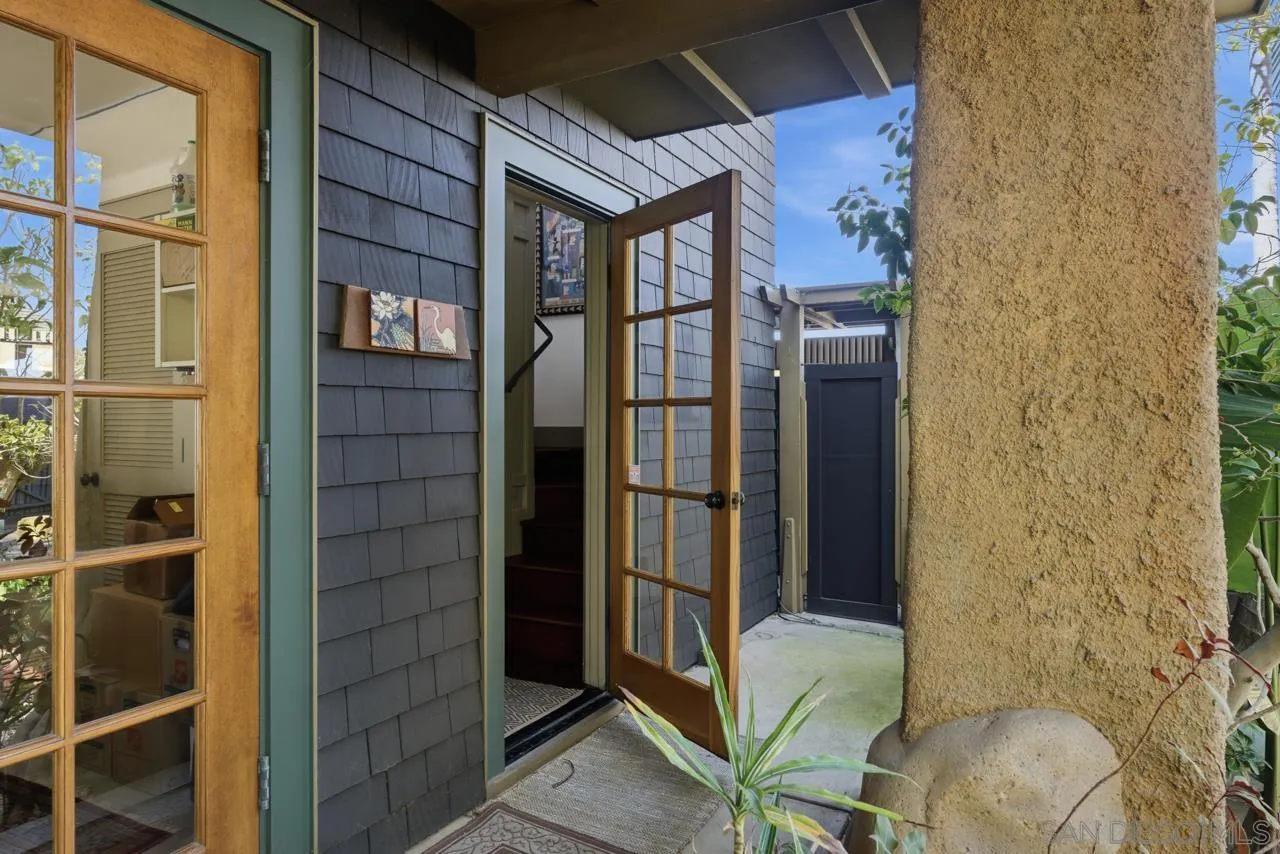 https://cdn.realtyfeed.com/cdn/127/260005055/1d0989605f9a5bcdeef38c48b7782952.webp