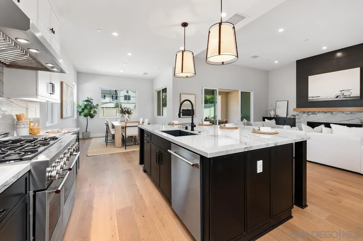 https://cdn.realtyfeed.com/cdn/127/260005058/2926d4a81217cb63cedc53bf99ca37a7.webp