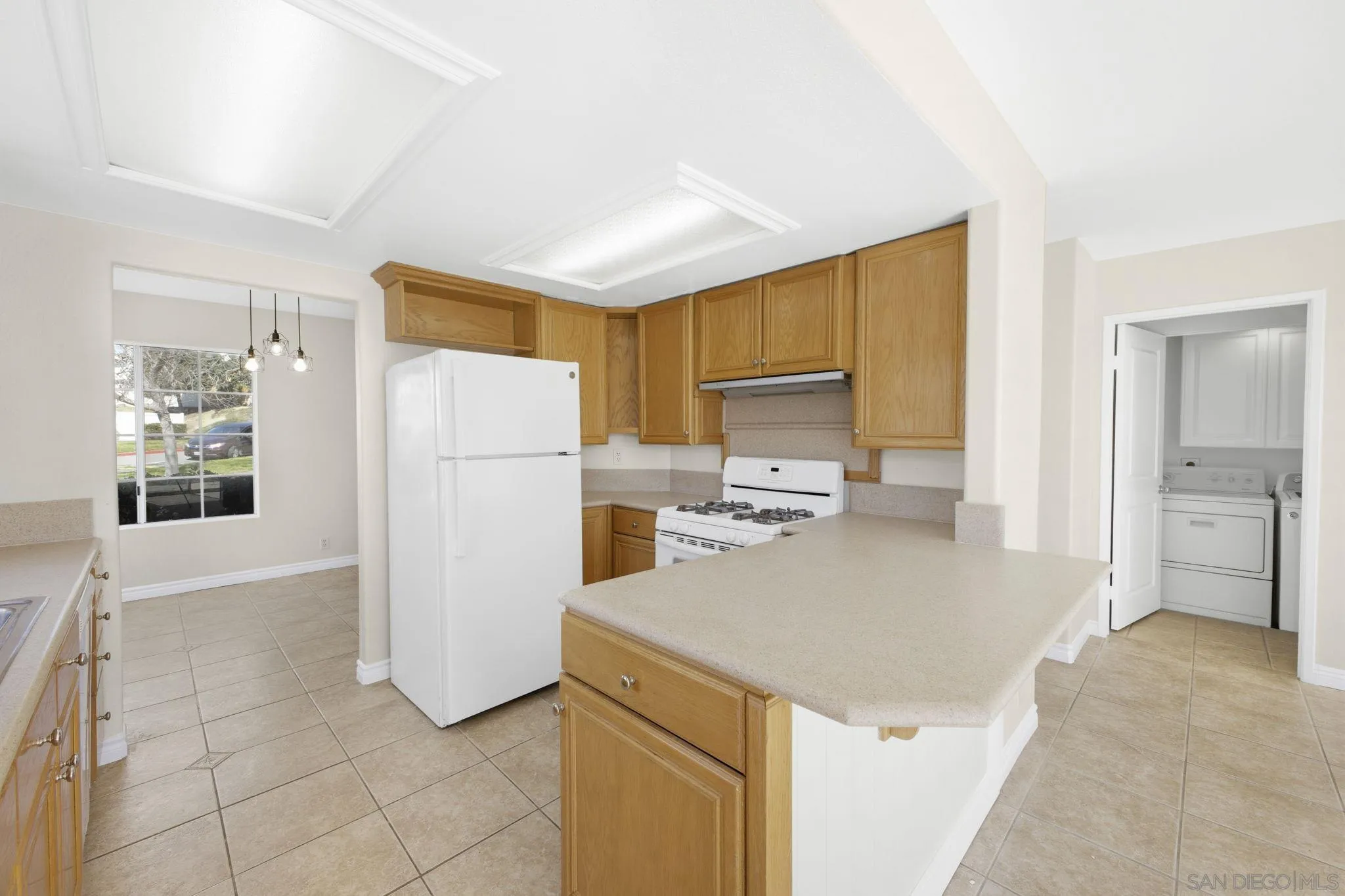 Photo #6: 260005059 Listing: Photo #6