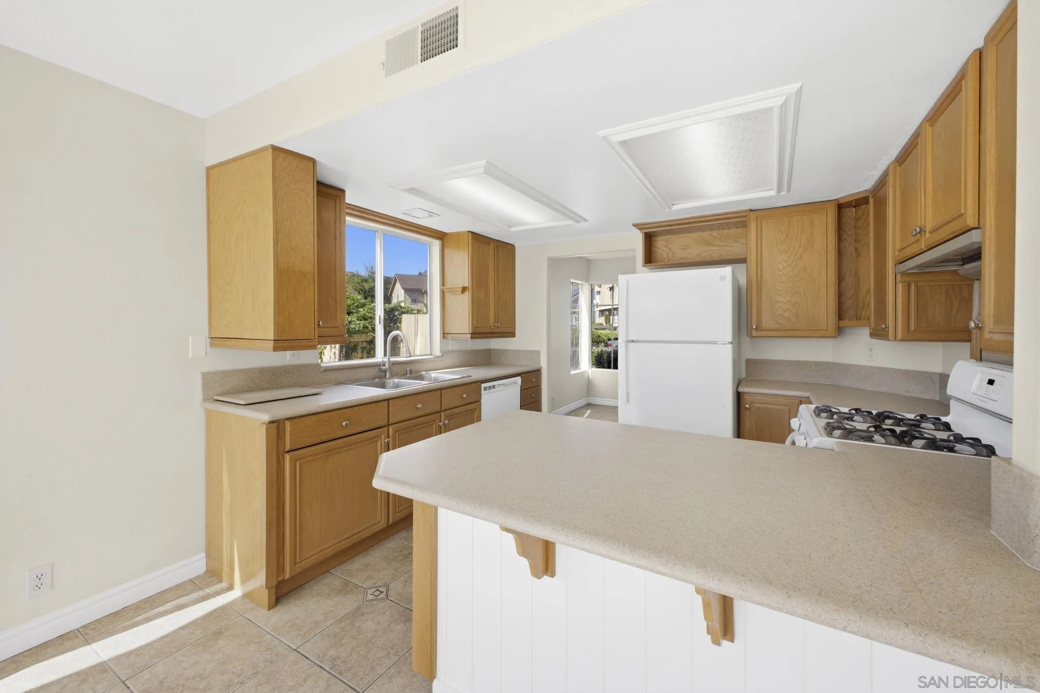 Photo #9: 260005059 Listing: Photo #9