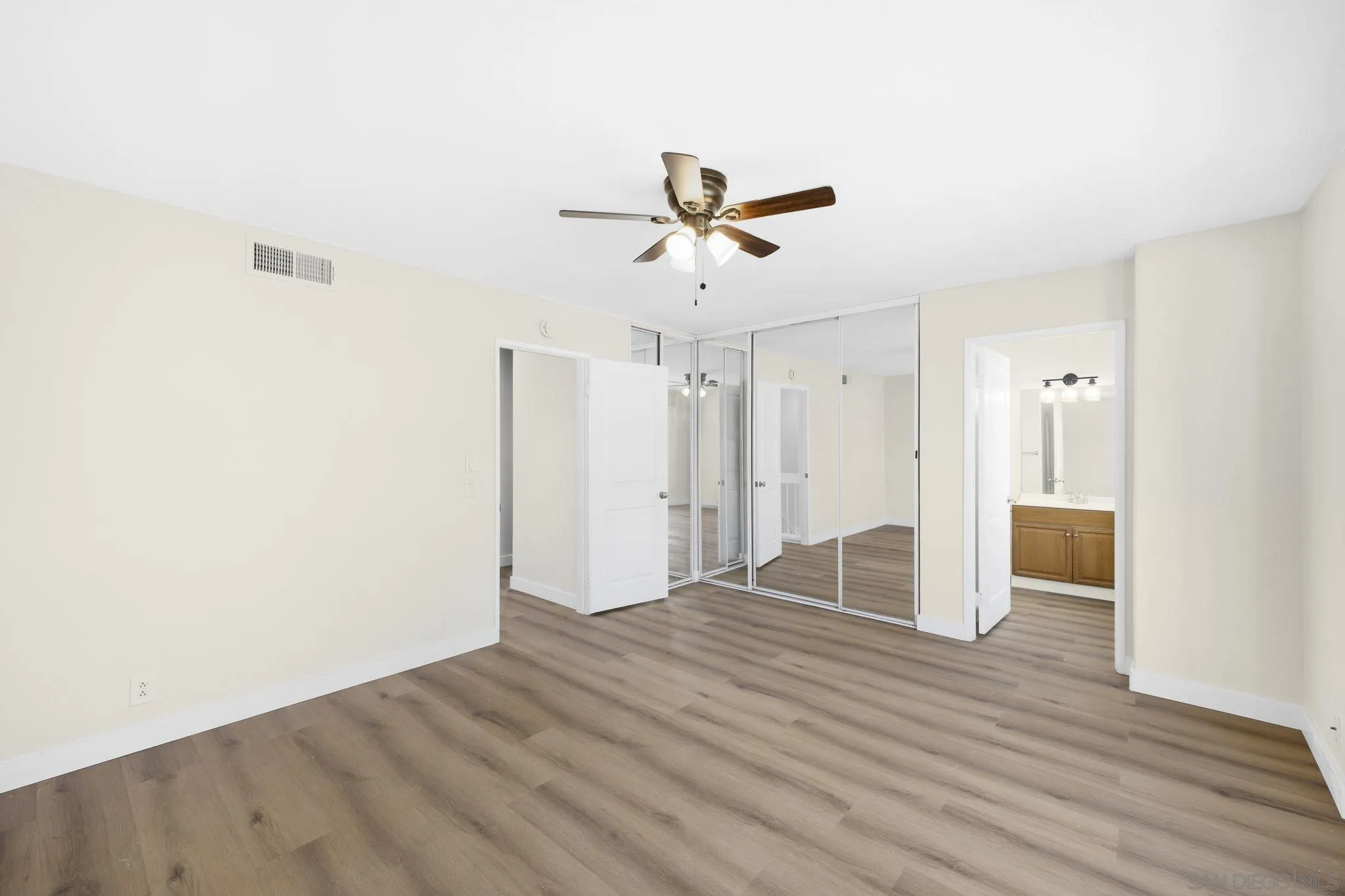 Photo #16: 260005059 Listing: Photo #16