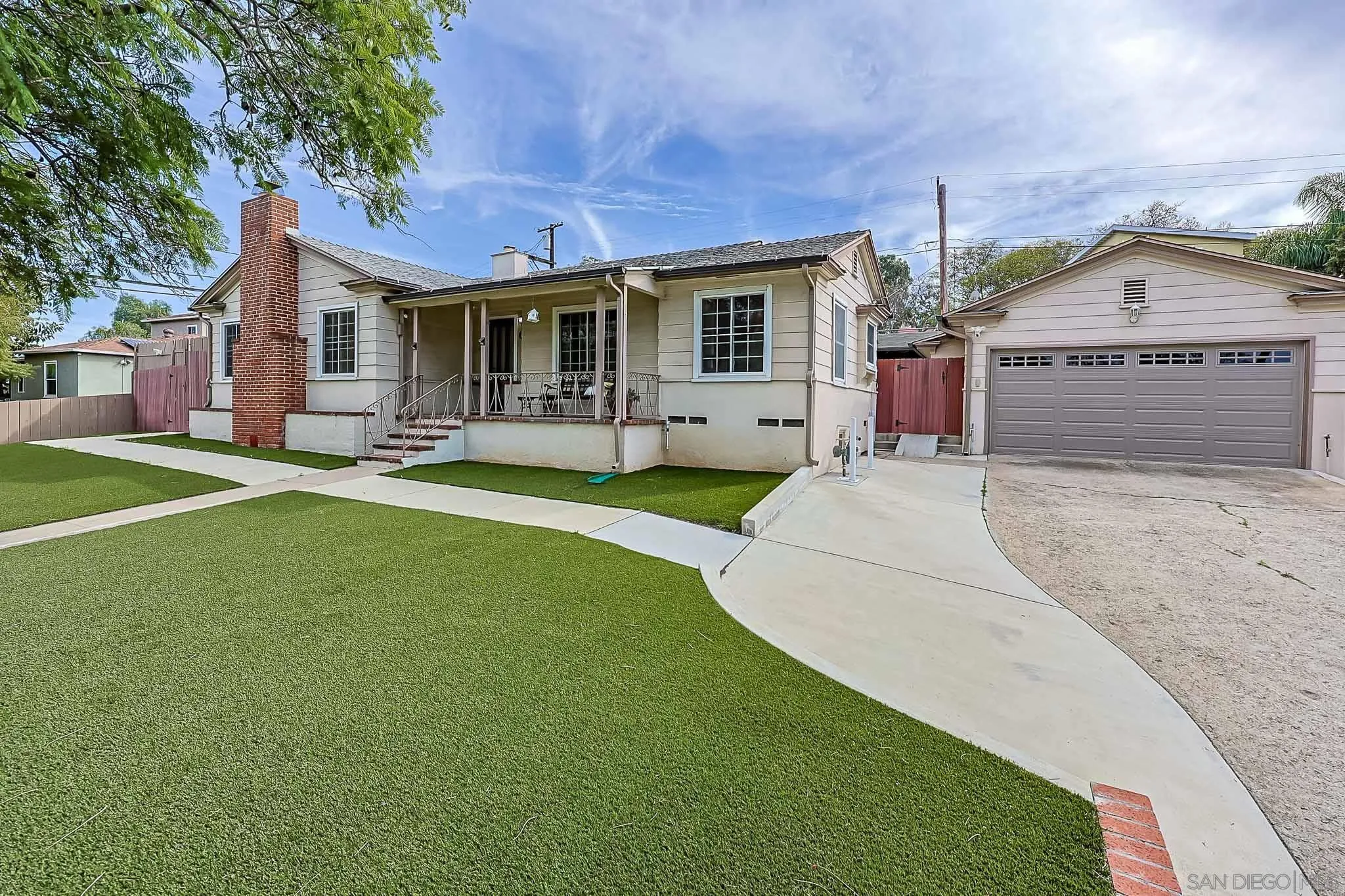 https://cdn.realtyfeed.com/cdn/127/260005060/993e54cd6156d9999bd5b5d375b098b9.webp