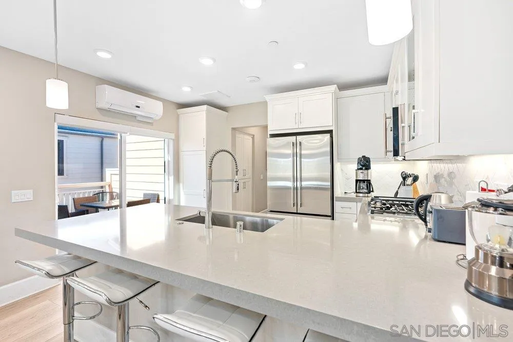 Photo #12: 260005065 Listing: Photo #12