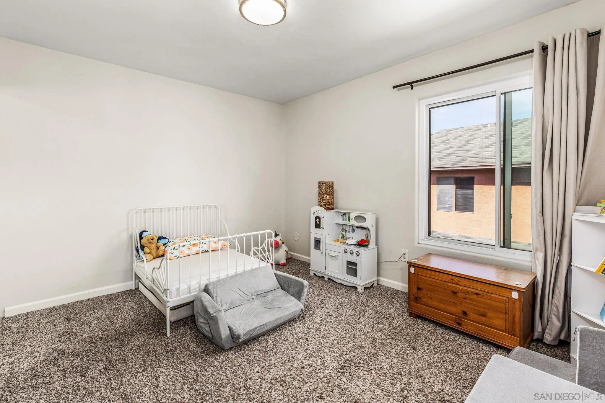 https://cdn.realtyfeed.com/cdn/127/260005070/323ce8dc85ab15f69a2a46b1d00750e0.webp