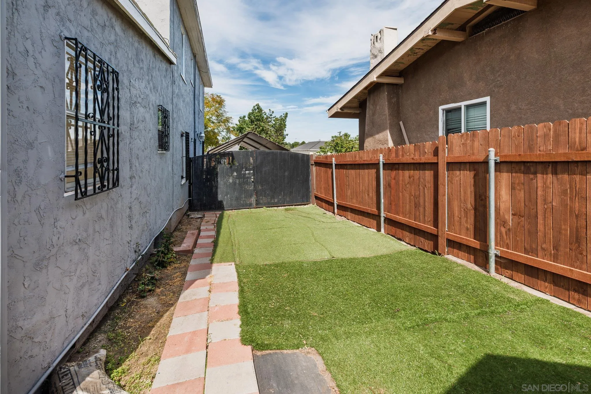 https://cdn.realtyfeed.com/cdn/127/260005076/1ac9df689bedef88af774a0483a8b657.webp