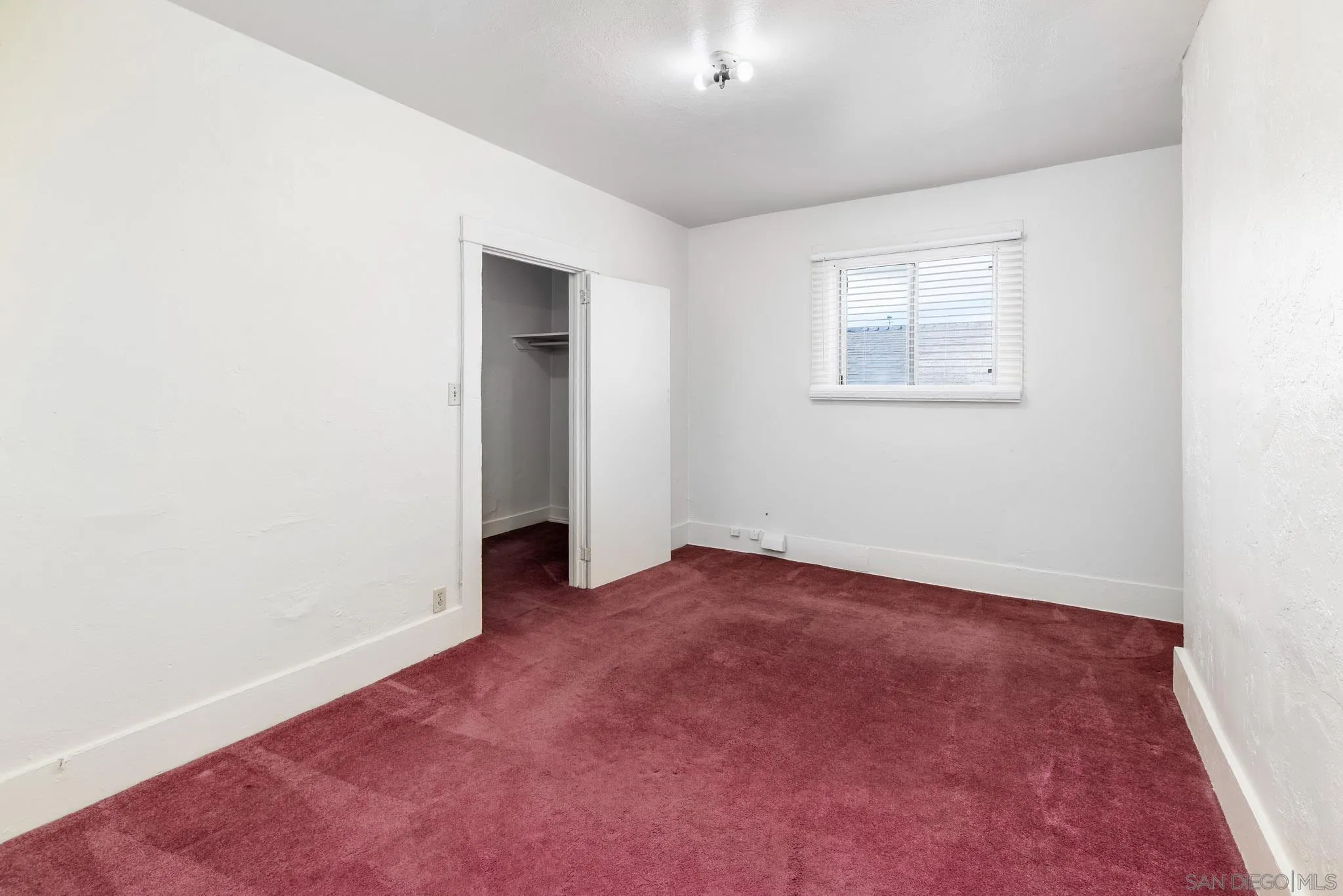 https://cdn.realtyfeed.com/cdn/127/260005076/1b71afd1d53f1083a71eb87c0a7fcc96.webp