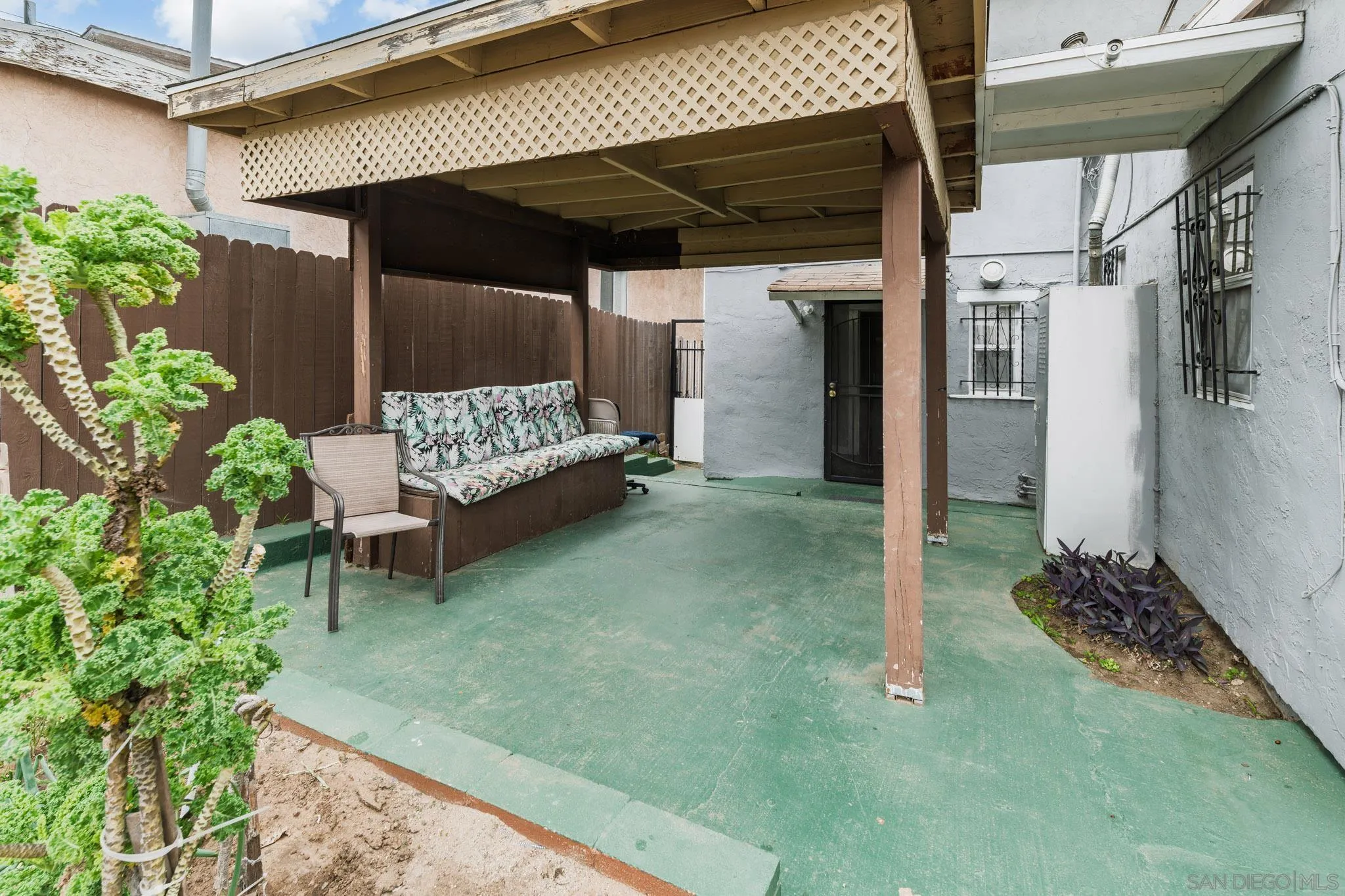 https://cdn.realtyfeed.com/cdn/127/260005076/7727b0c2ce9cfe260245bb3592f2a1c4.webp